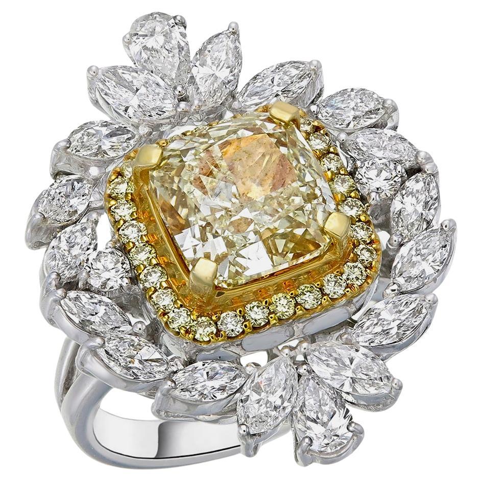 4.47 Carats Cushion Cut Fancy Yellow Diamond in 18K White Gold
