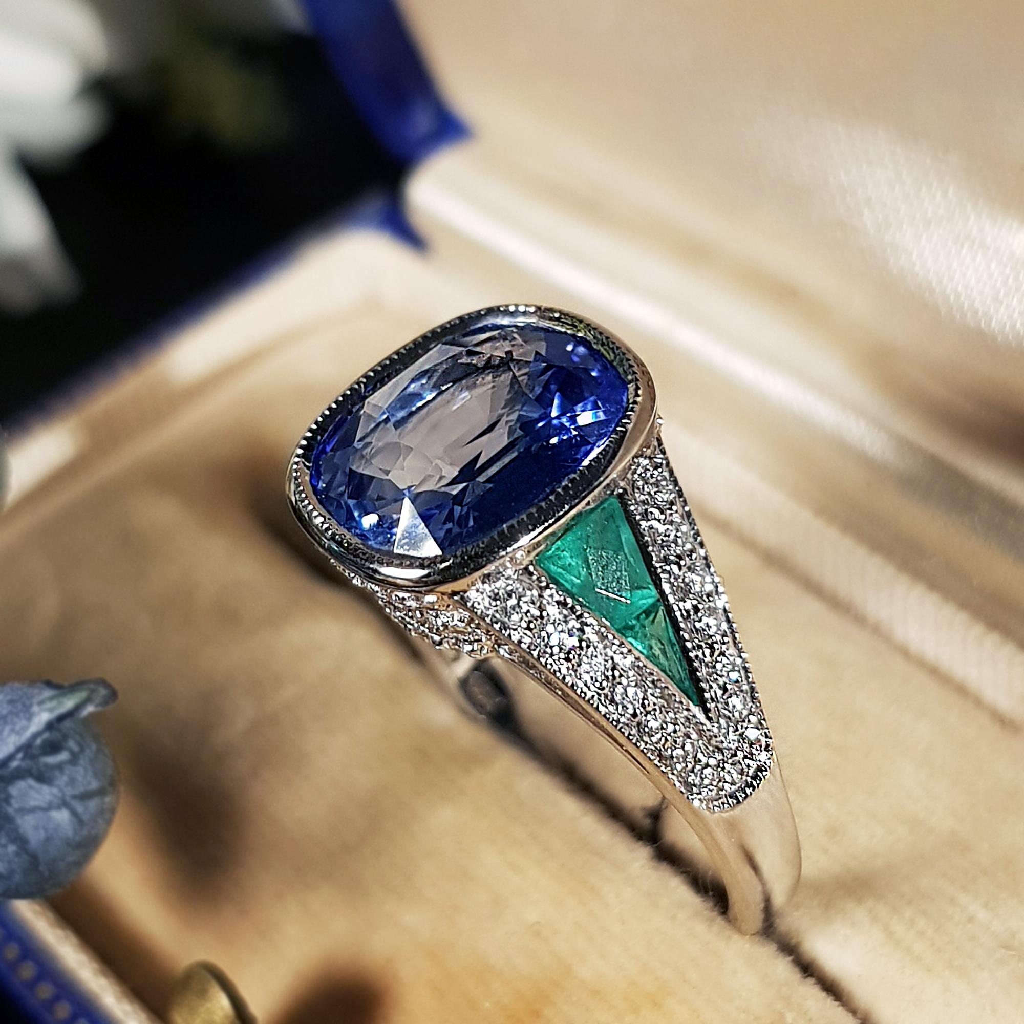 Art Deco Certified 4.47 Ct. Ceylon Sapphire Emerald Diamond Ring in 18K White Gold For Sale