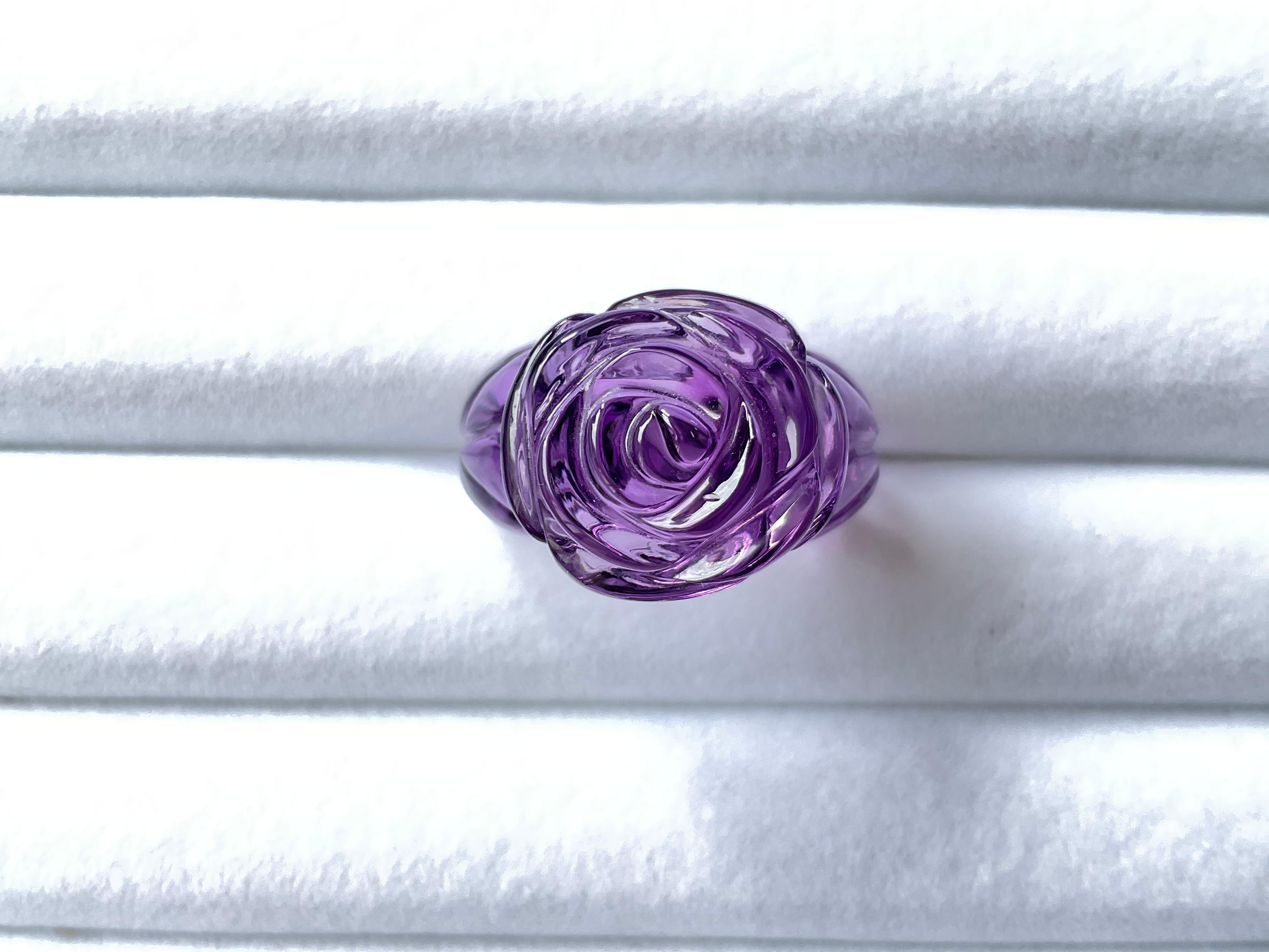 da uomo o donna 44,70 carati di ametista fiore intagliato Anello di alta qualità Nature Gemstone in vendita