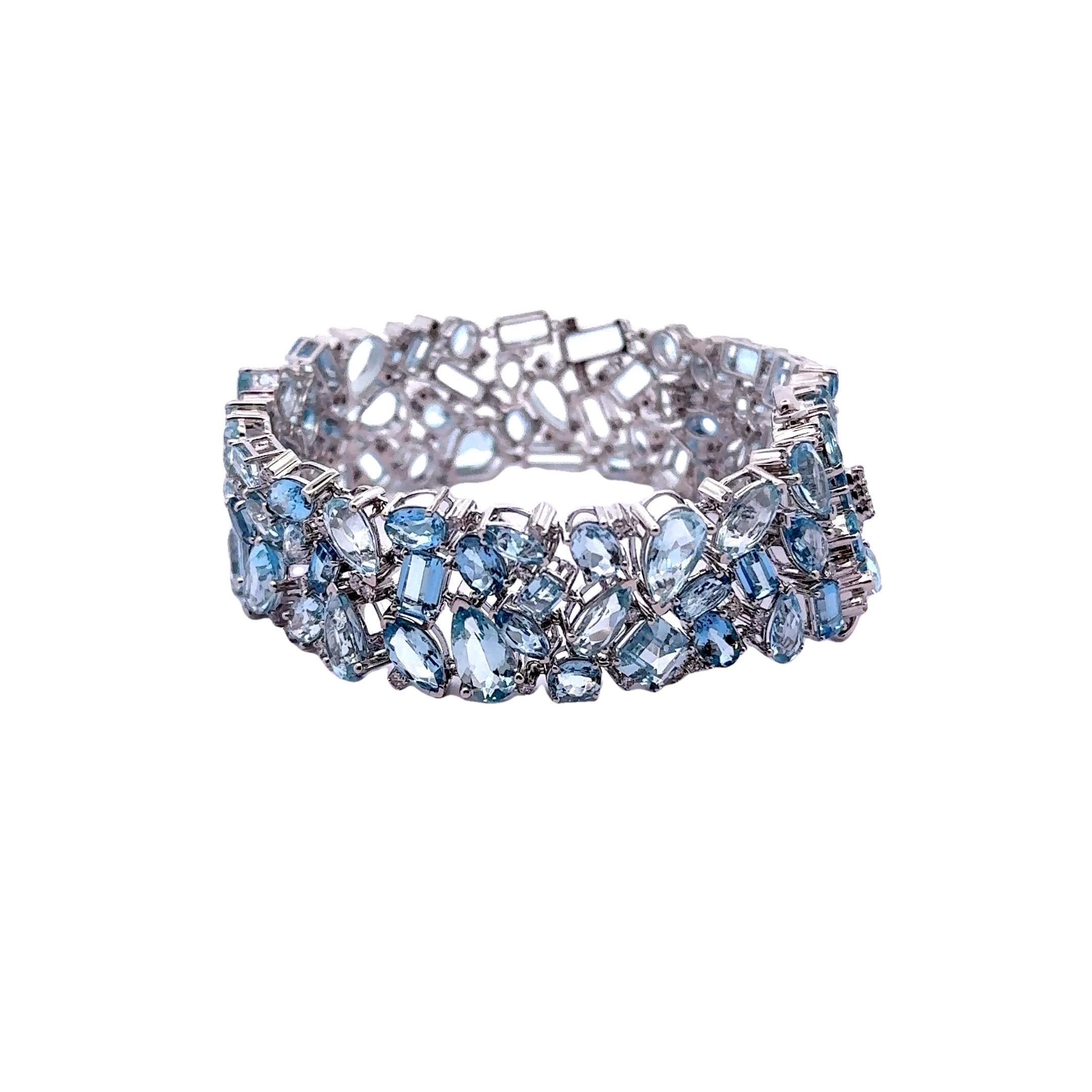 Mixed Cut 44.70 Carats Aquamarine Diamond 14k White Gold Cluster Bracelet For Sale