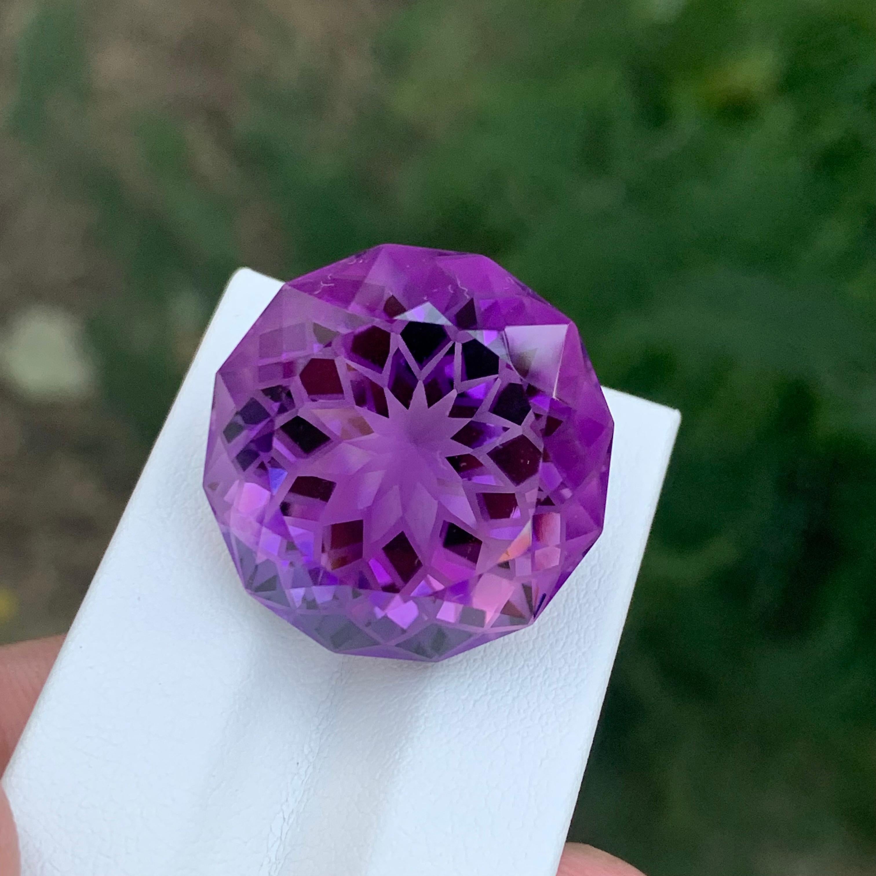 44.75 Carat Natural Loose Amethyst Flower Cut Gemstone In New Condition For Sale In Peshawar, PK