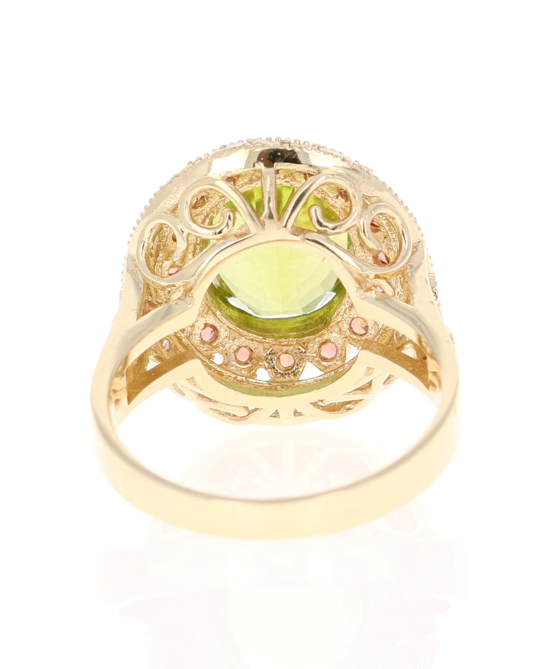 Oval Cut 4.48 Carat Peridot Sapphire Diamond Yellow Gold Cocktail Ring For Sale