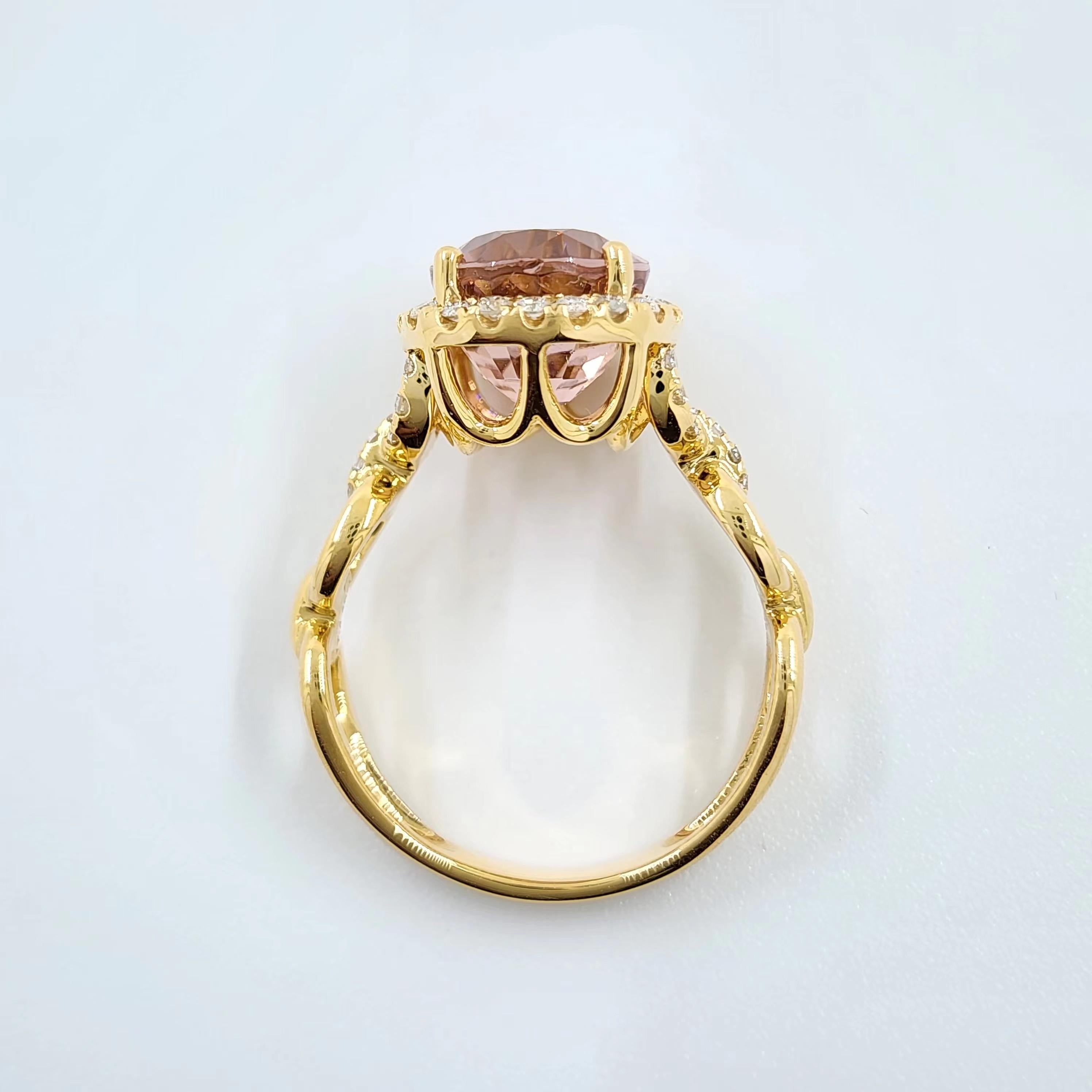 4.48 Carat Pink Tourmaline and Diamond Ring in 18K Yellow Gold In New Condition For Sale In Hong Kong, HK