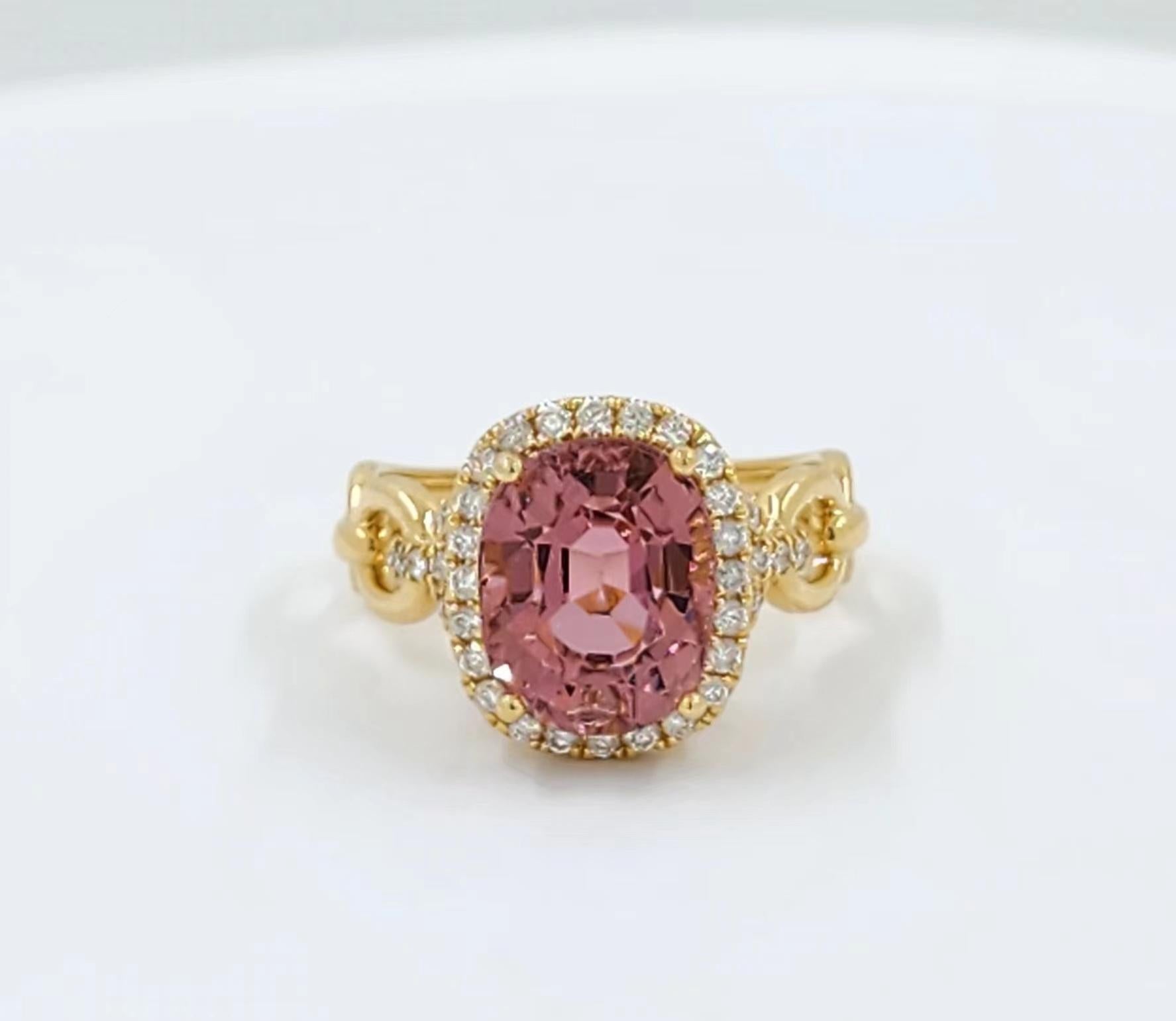 4.48 Carat Pink Tourmaline and Diamond Ring in 18K Yellow Gold For Sale 2
