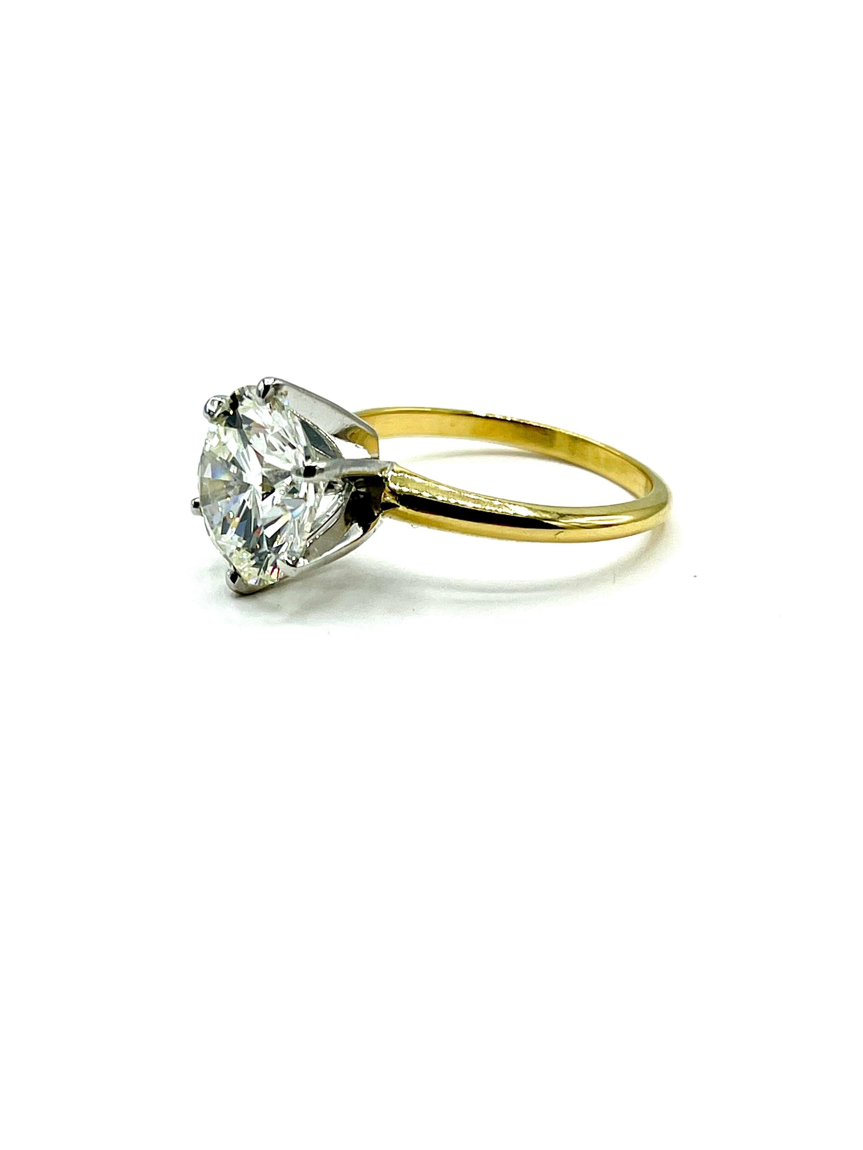 4.48 Carat Round Brilliant Diamond 18K and Platinum Ring In Excellent Condition For Sale In Chevy Chase, MD