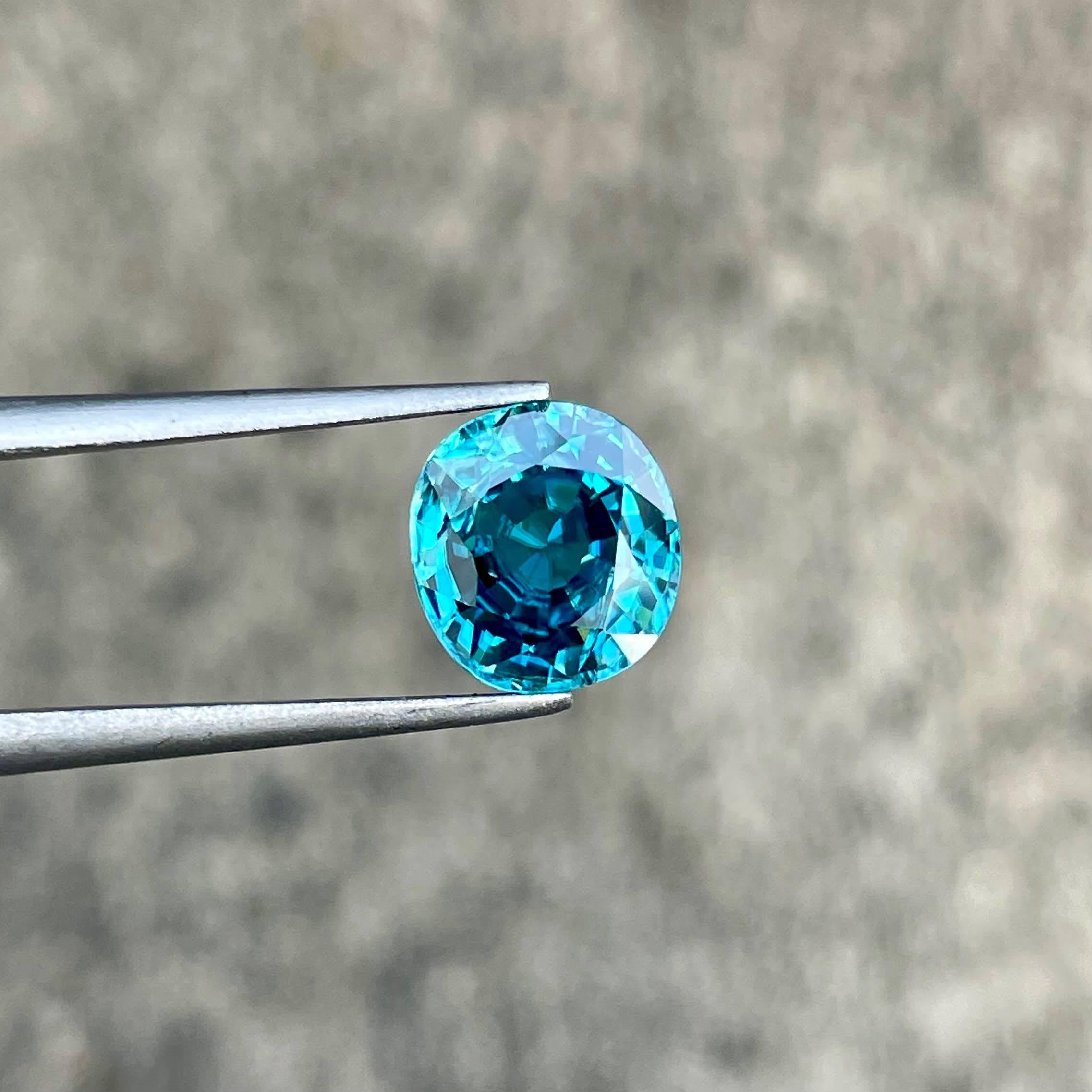4.48 Karat Blauer Zirkon Stein Cushion Cut Natürlicher Kambodschanischer Edelstein im Angebot 2