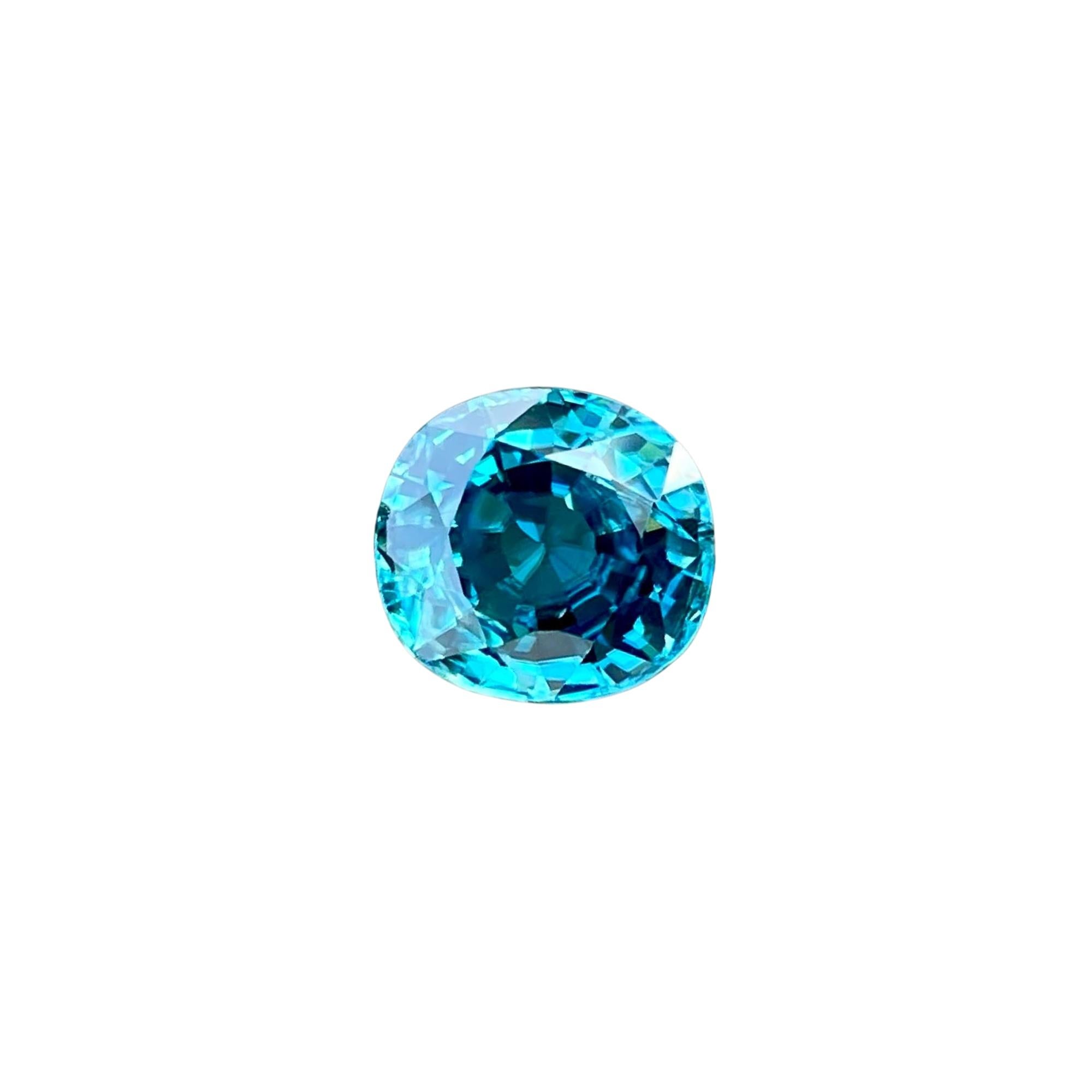 4.48 Karat Blauer Zirkon Stein Cushion Cut Natürlicher Kambodschanischer Edelstein im Angebot 3