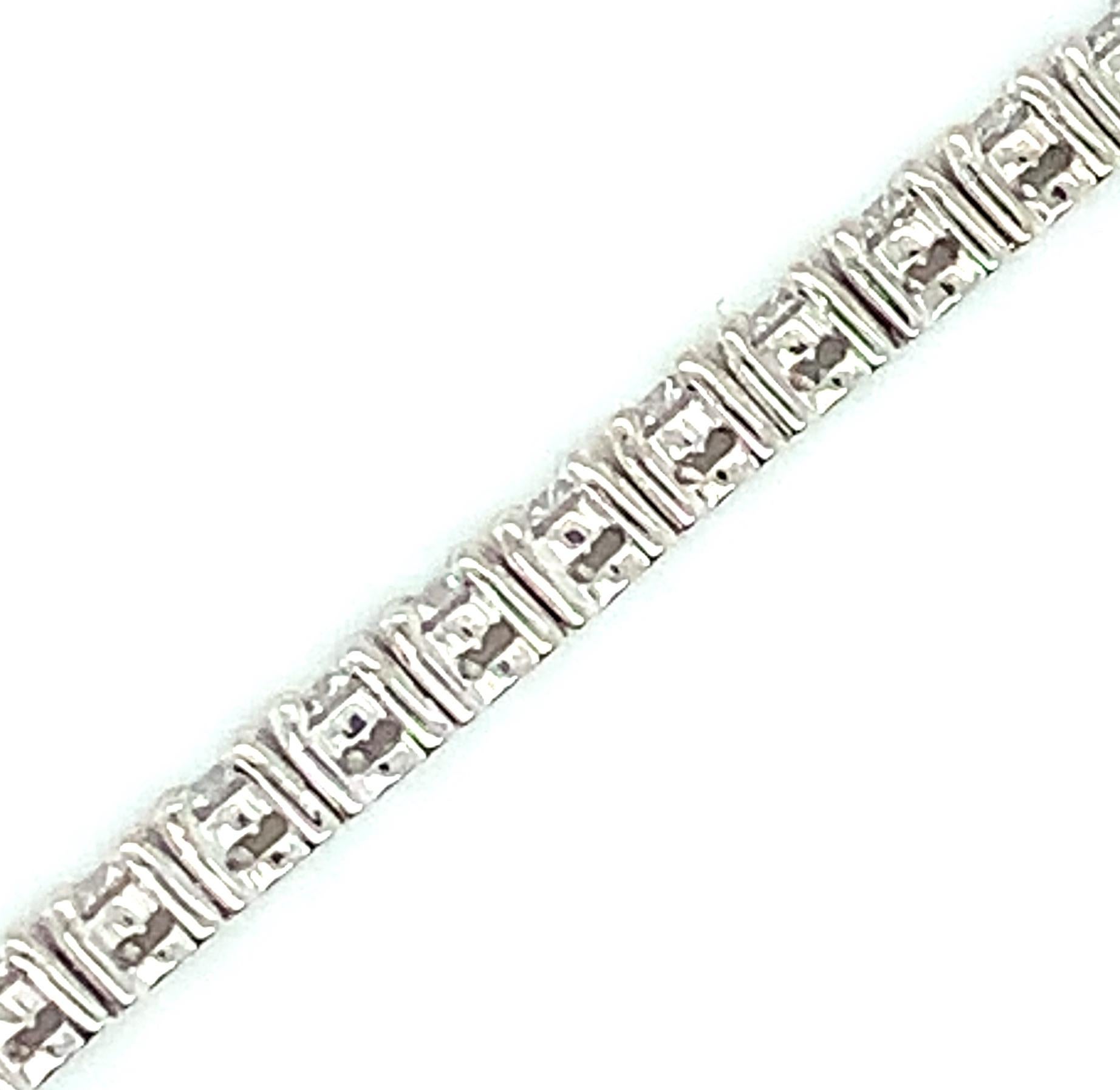 4.48 Carats Total Diamond and Platinum Tennis Bracelet In New Condition In Los Angeles, CA