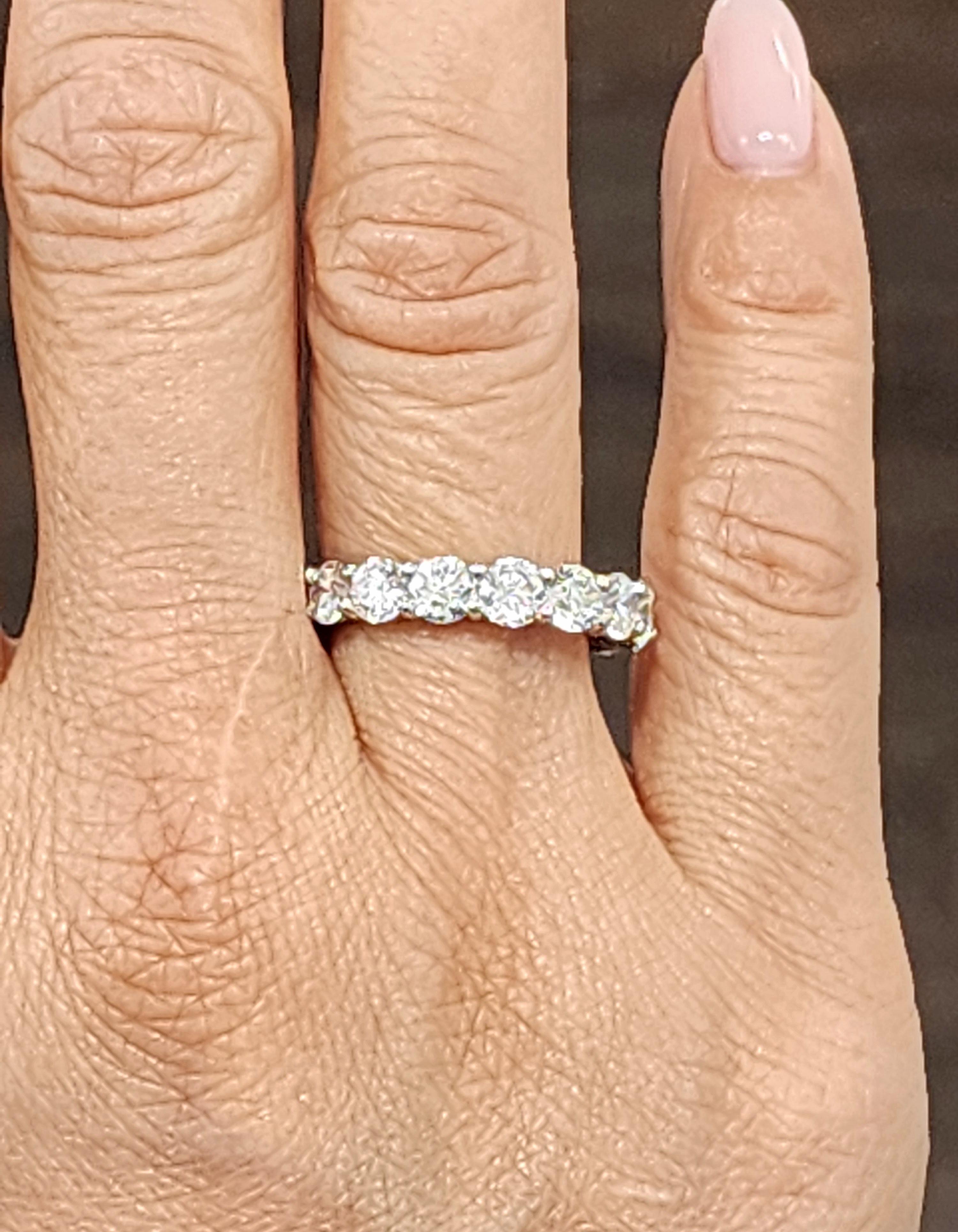 4.48 ct Diamond Eternity Ring In New Condition For Sale In Chicago, IL