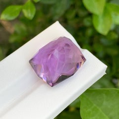 44.80 carats Améthyste violette givrée, taille de précision, brésilienne, pierre précieuse