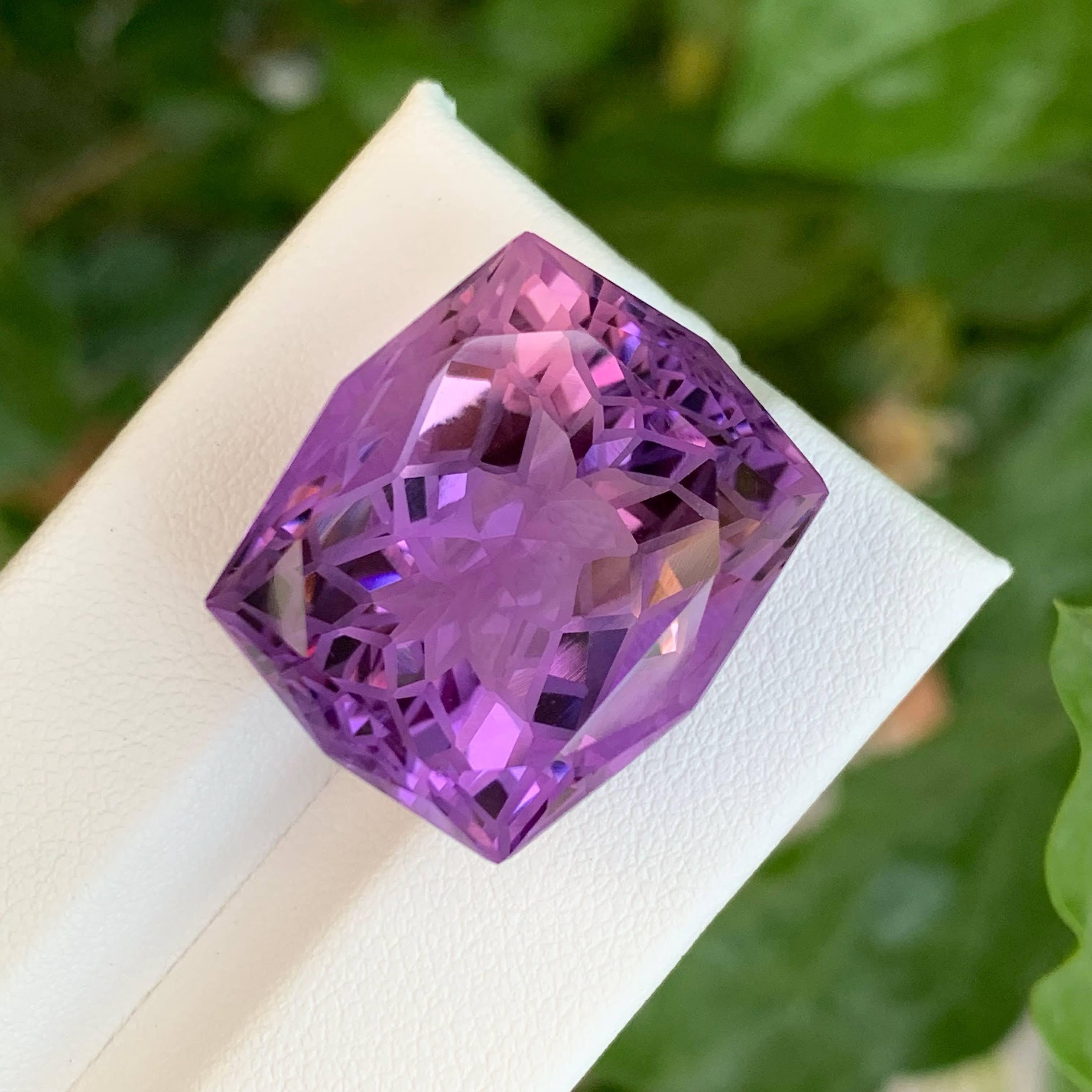 44,80 carati Ametista viola smerigliata Taglio di precisione personalizzato Pietra preziosa brasiliana in vendita 2