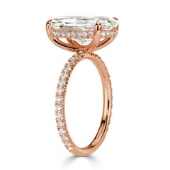 Anillo de compromiso de diamantes talla oval de 4.48 ct