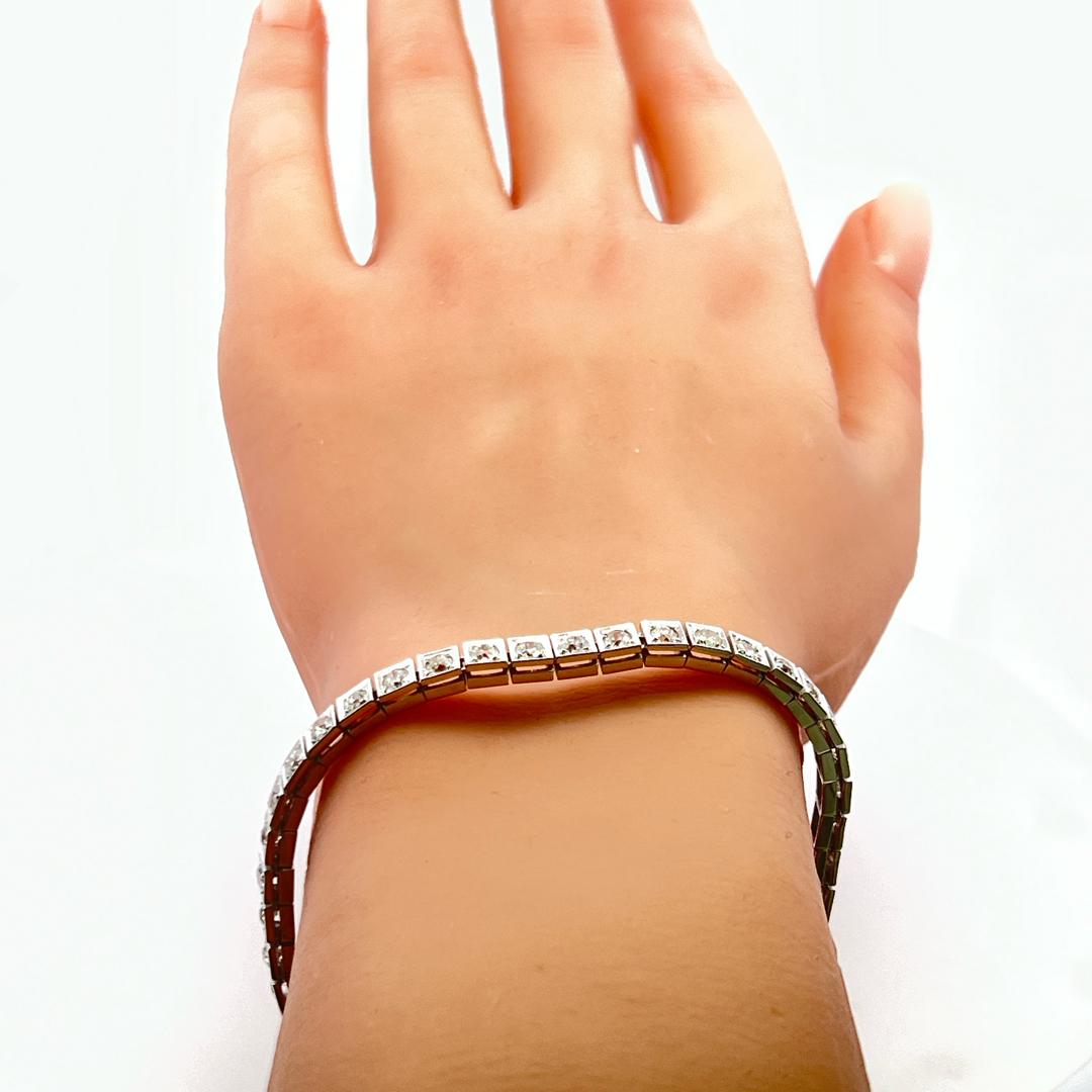Pulsera de Tenis de Platino con Diamantes Baguette y Corte Europeo Antiguo de 4,49 Quilates en venta 5