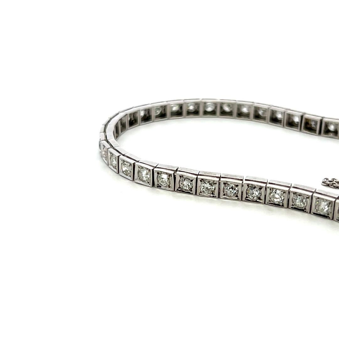 Pulsera de Tenis de Platino con Diamantes Baguette y Corte Europeo Antiguo de 4,49 Quilates en venta 4