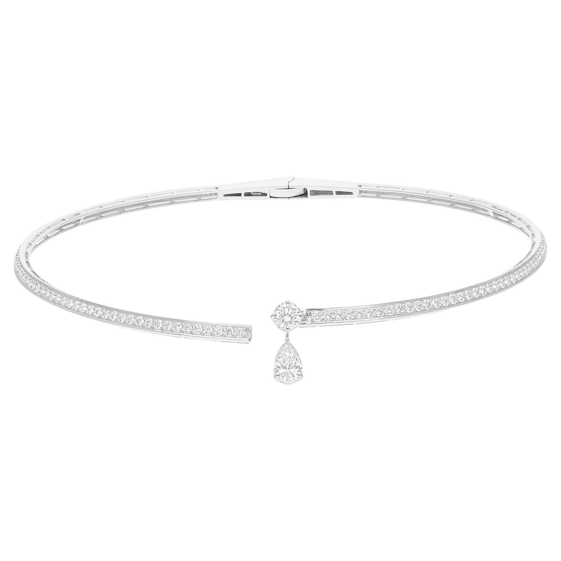 18Karat White Gold 4.49 Carat SI/H Pear 
Round Diamond Choker Necklace