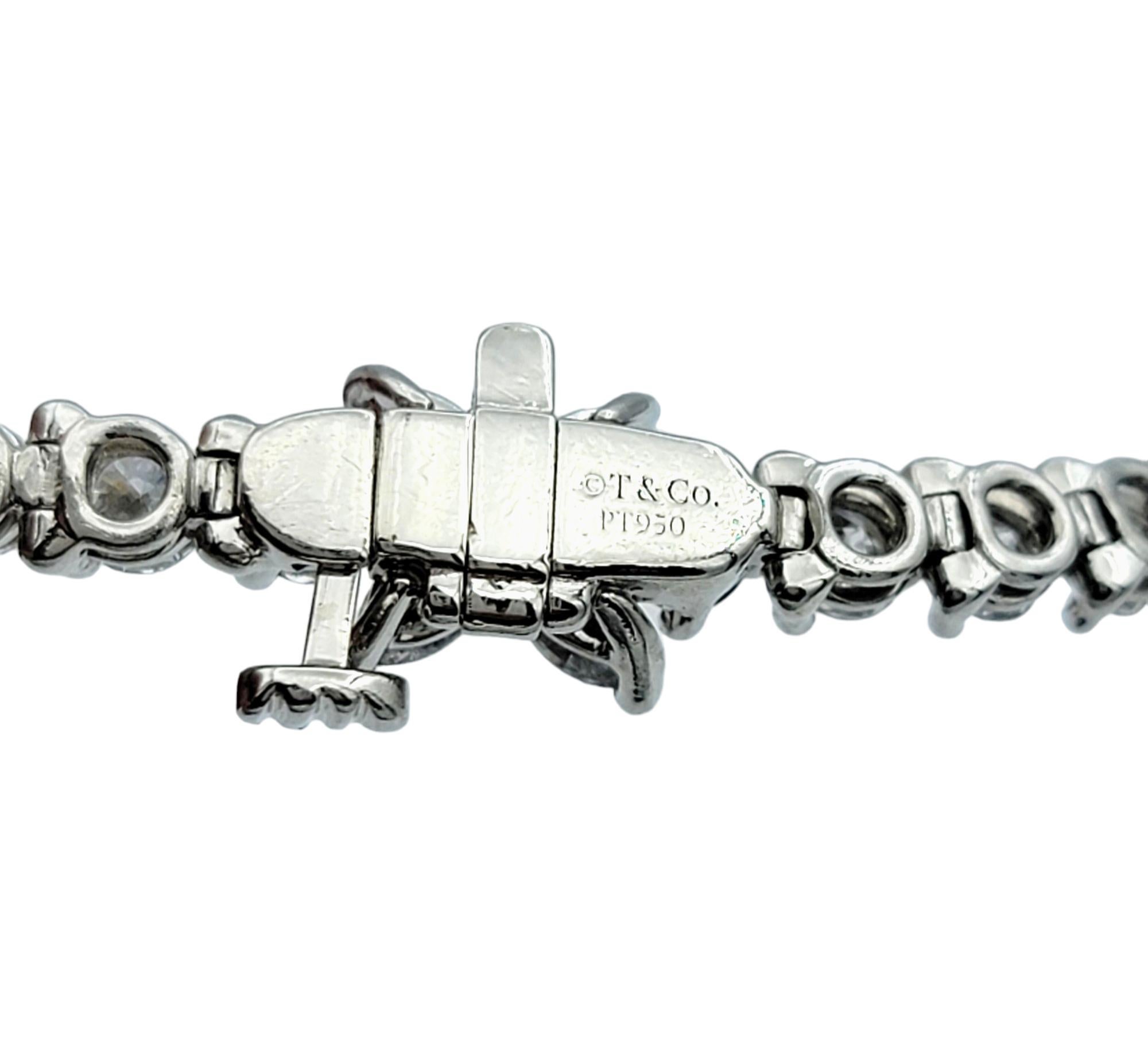 4.49 Carat Total Tiffany & Co. Victoria Diamond Tennis Bracelet Set in Platinum In Excellent Condition For Sale In Scottsdale, AZ