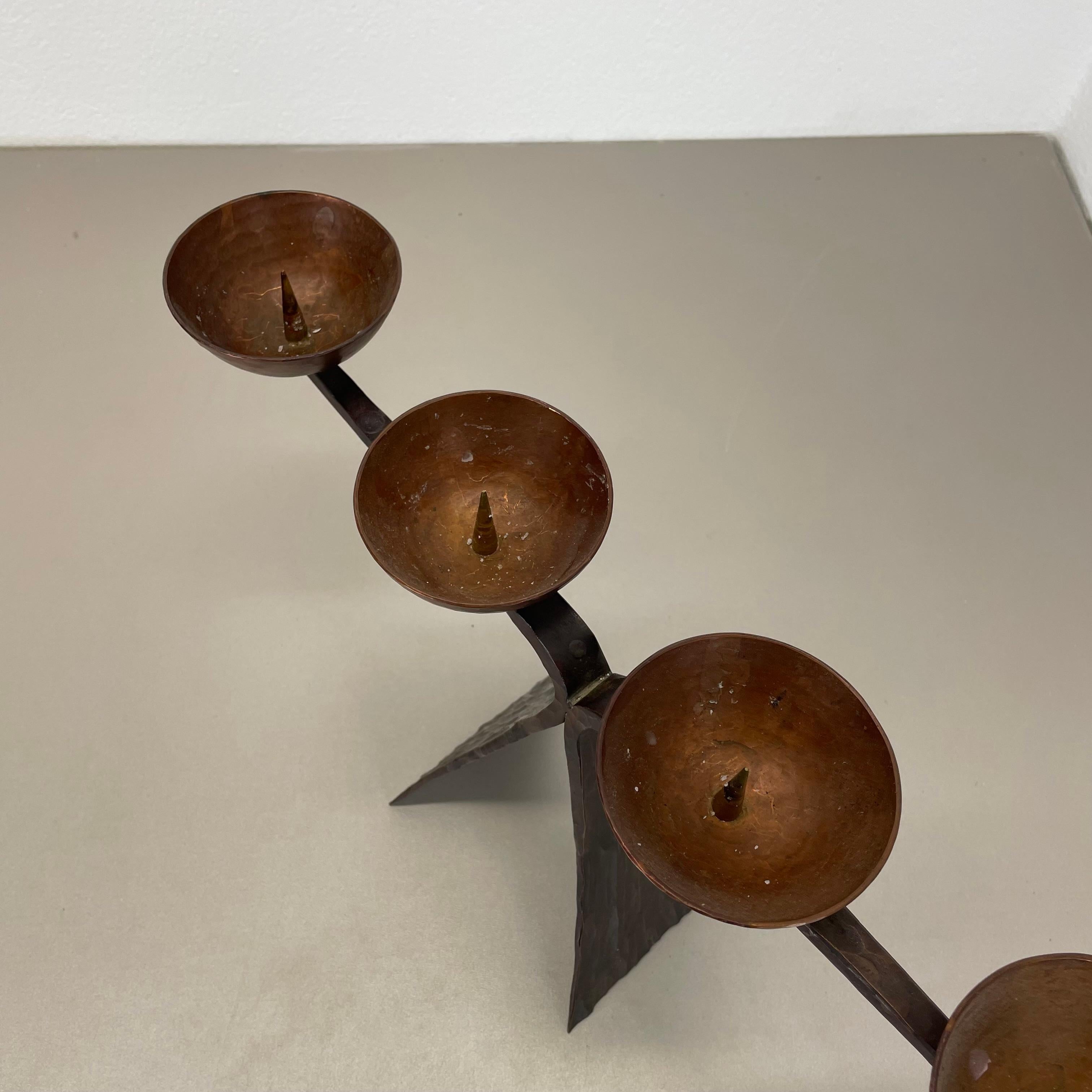 44cm Modernistischer Auböck-Stil Brutalistischer Kupfer-Metall-Kerzenhalter, Österreich 1950er im Angebot 5