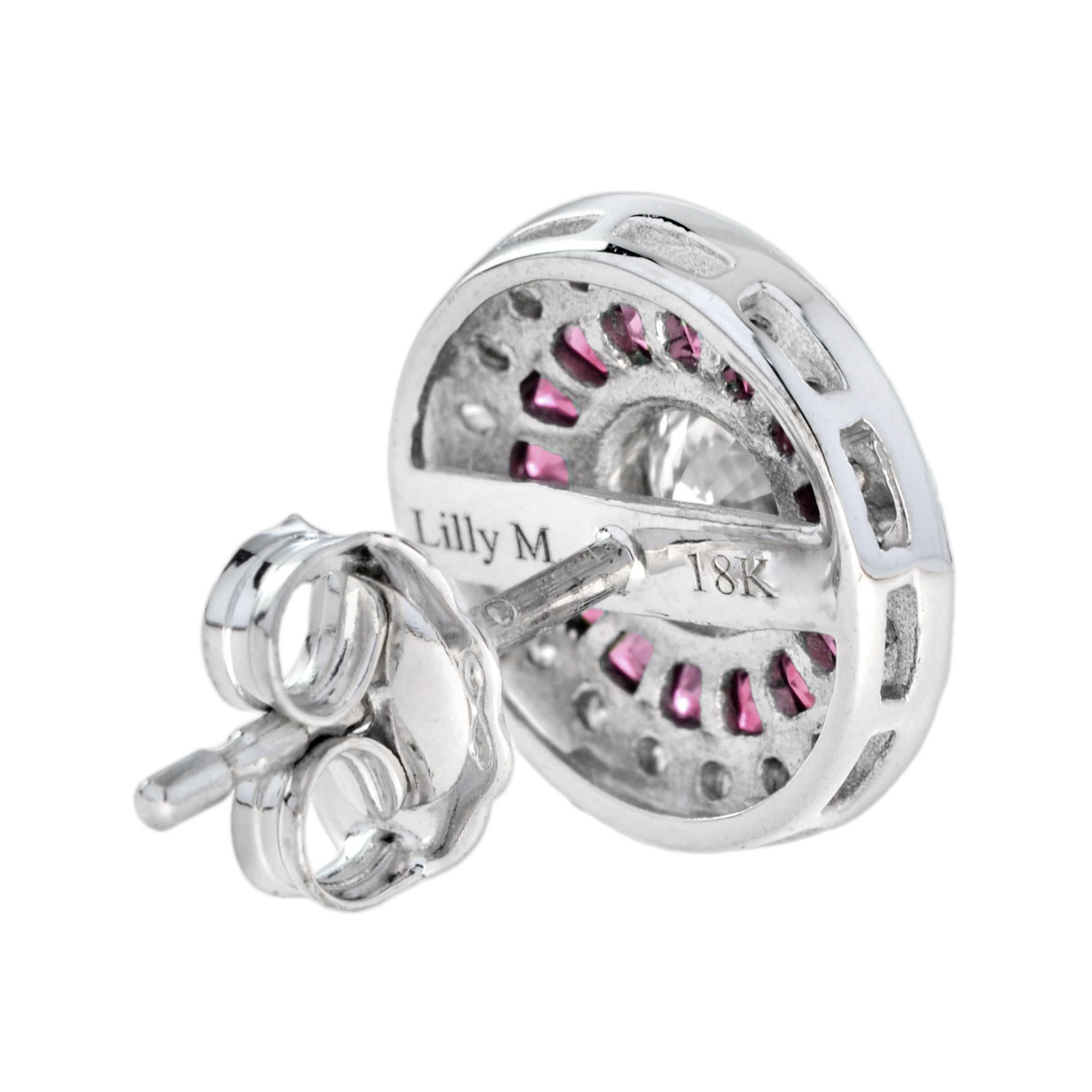 4.4mm Round Diamond & Red Pink Ruby Double Halo Set 14k White Gold Stud Earrings (Art déco) im Angebot