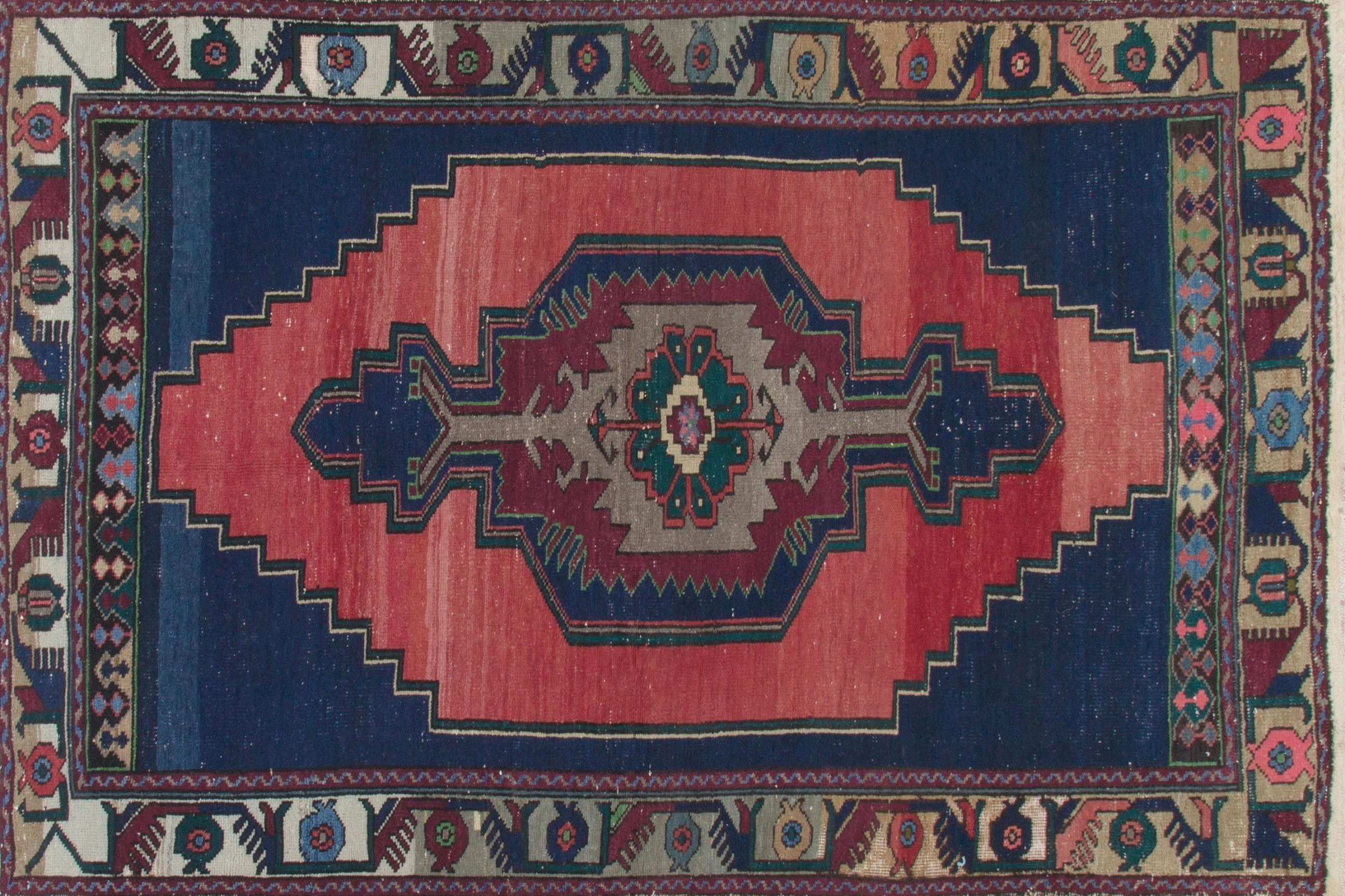 4.4x7.4 Ft Handmade Anatolian Tribal Wool Rug in Navy Blue, Red, Green & Gray In Good Condition For Sale In Spring Valley, NY