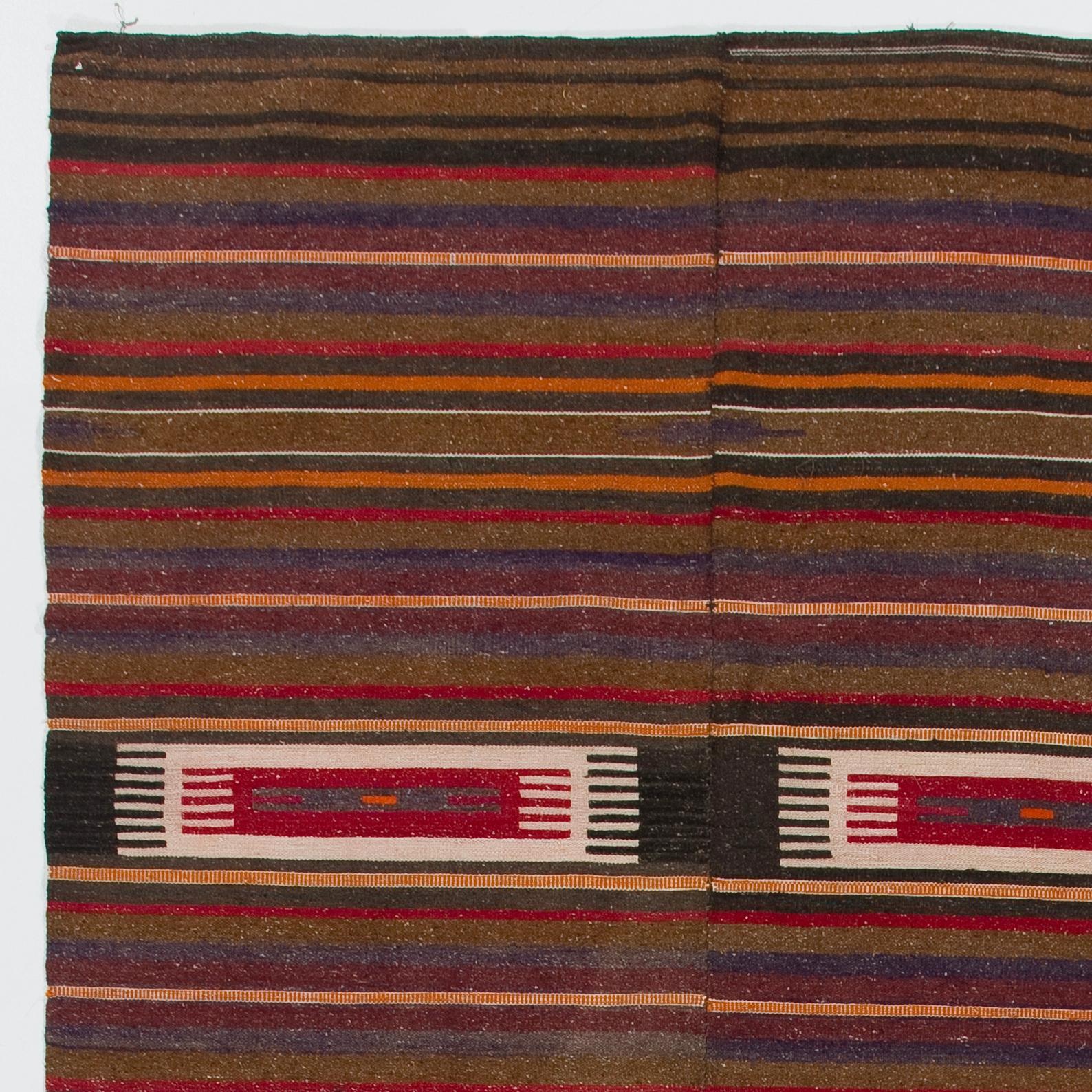Bohémien 4.4x9 ft Nomadic Vintage Anatolian Kilim Rug. Tappeto a trama piatta, 100% lana in vendita