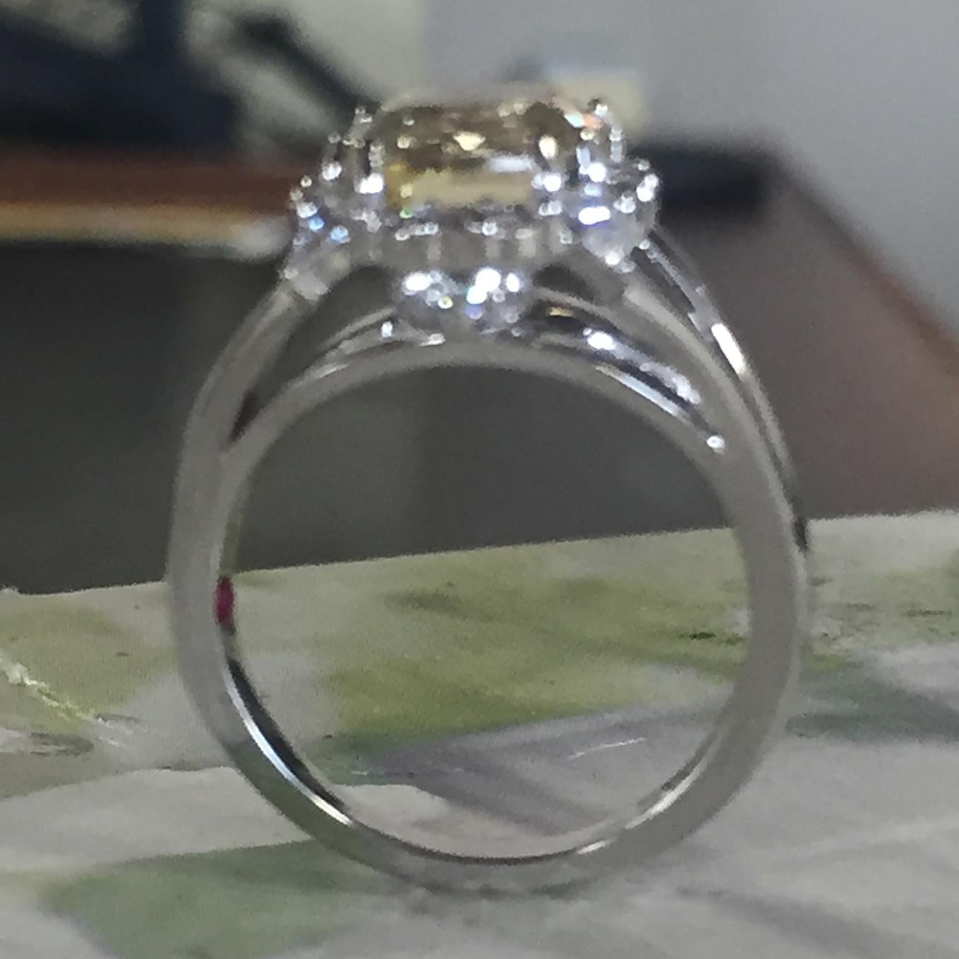 4.5 Carat Approximate, Cushion Yellow Sapphire and Diamond Pave Ring, Ben Dannie In New Condition For Sale In West Hollywood, CA