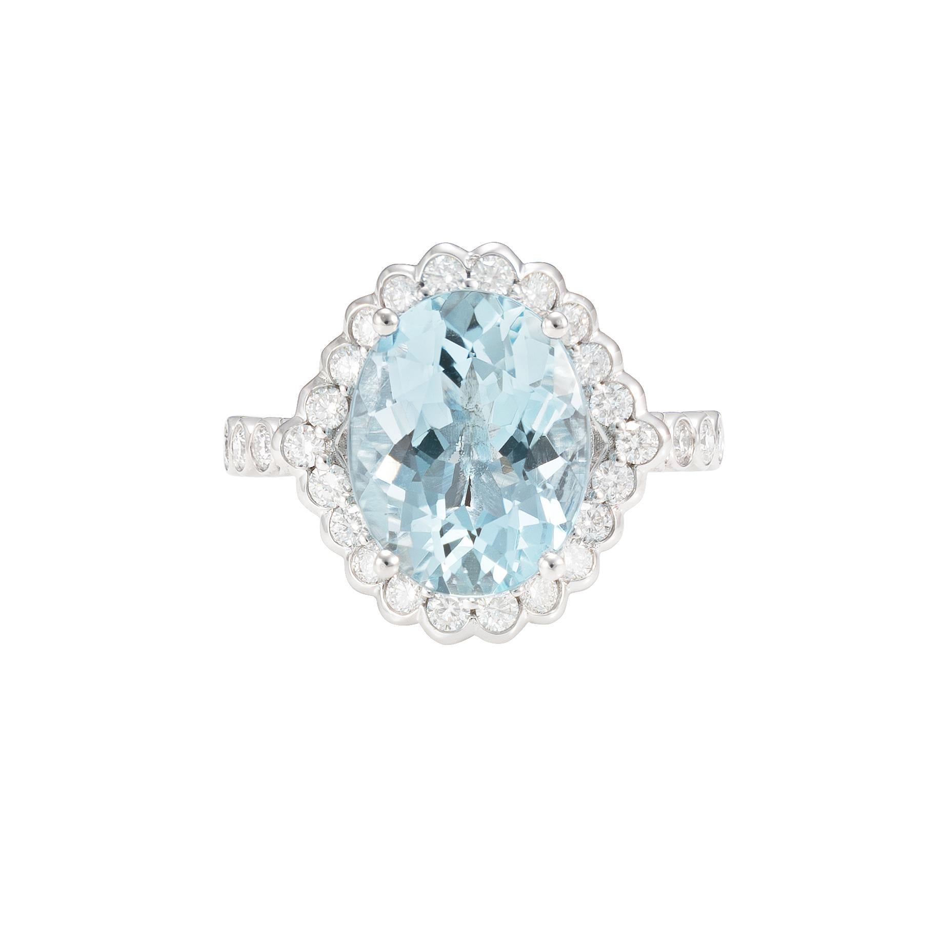 Oval Cut 4.5 Carat Aquamarine and Diamond Ring in 18 Karat White Gold For Sale
