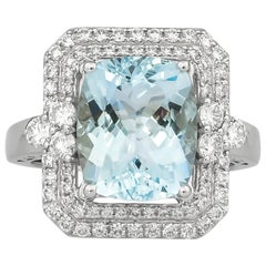 Bague en or blanc 18 carats avec aigue-marine de 4,5 carats et diamants