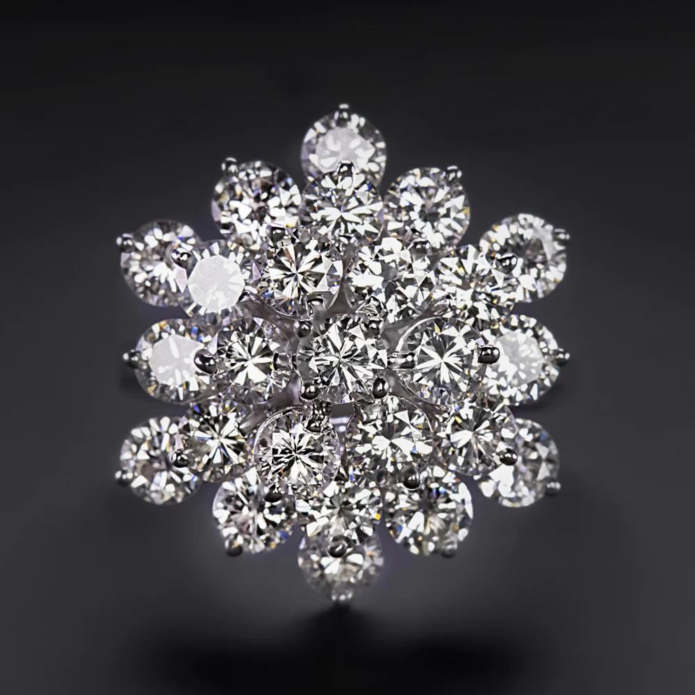 Round Cut 4.5 Carat Diamond 14K White Gold Cluster Vintage Cocktail Ring  For Sale