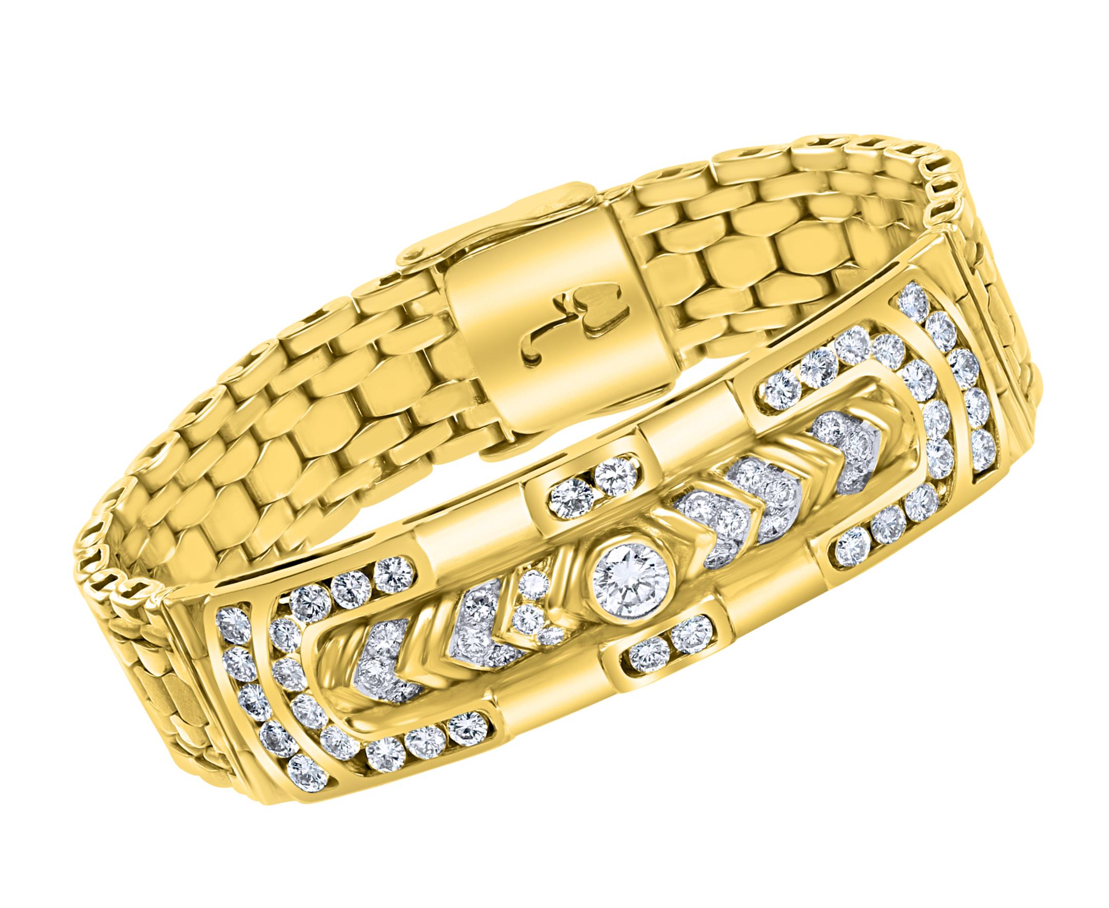 Round Cut 4.5 Carat Diamond Bracelet in 18 Karat Yellow Gold, 62 Grams, Estate, Unisex