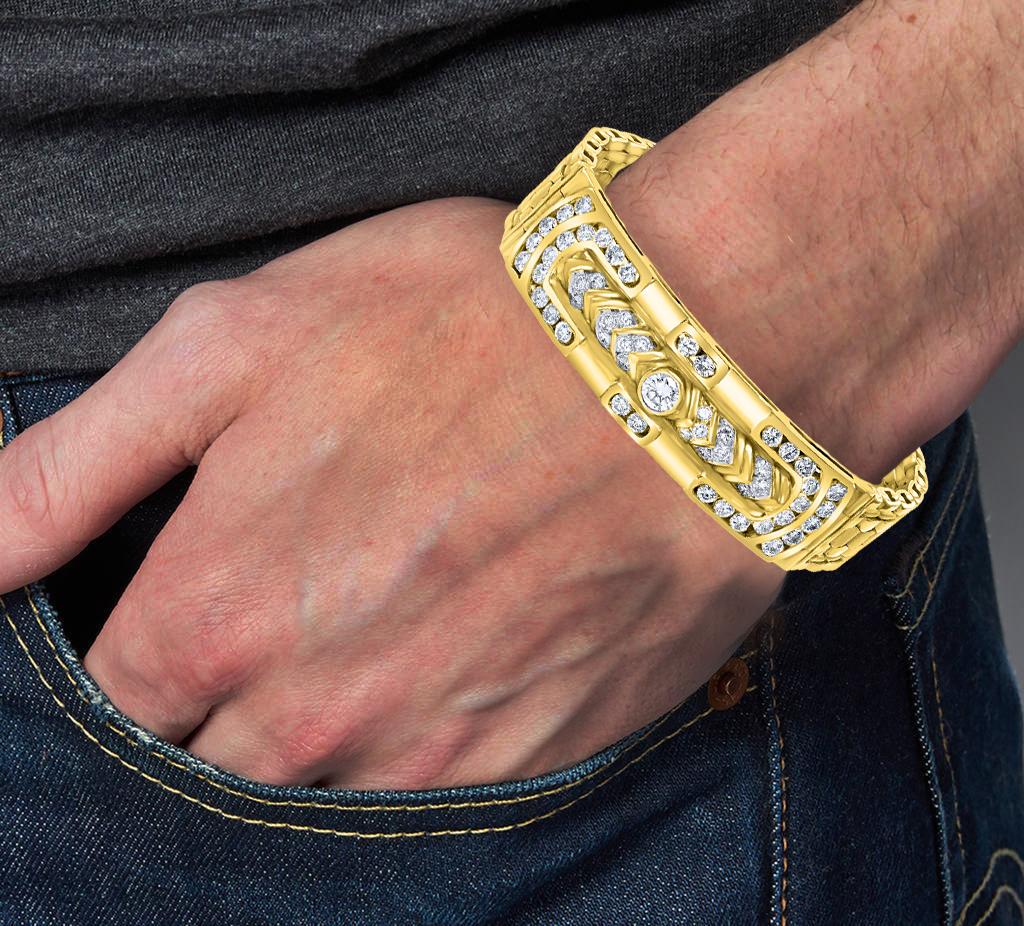 4.5 Carat Diamond Bracelet in 18 Karat Yellow Gold, 62 Grams, Estate, Unisex In Excellent Condition In New York, NY