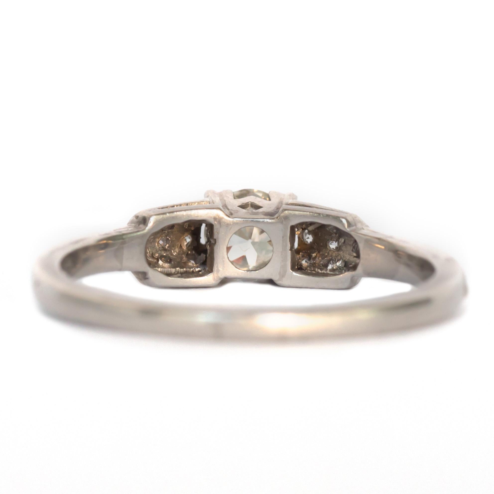 45 Karat Diamant-Verlobungsring aus Platin im Zustand „Gut“ im Angebot in Atlanta, GA