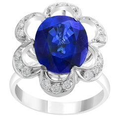 Anello da cocktail con zaffiro blu diffuso e diamante in oro bianco 18 carati da 4,5 carati