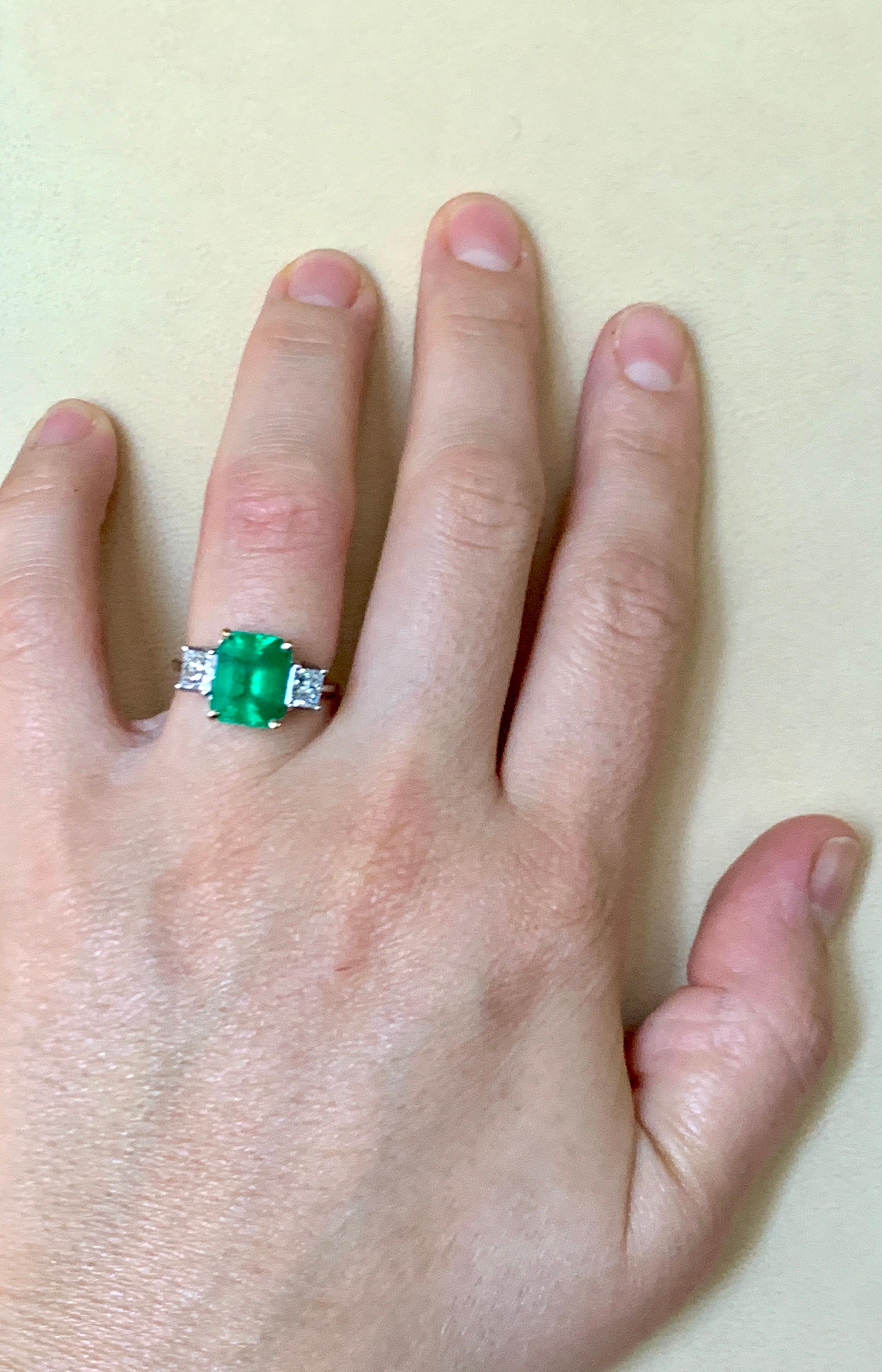 4.5 Carat Emerald Cut Colombian Emerald and 1.4 Carat Diamond 18 Karat Gold Ring For Sale 1