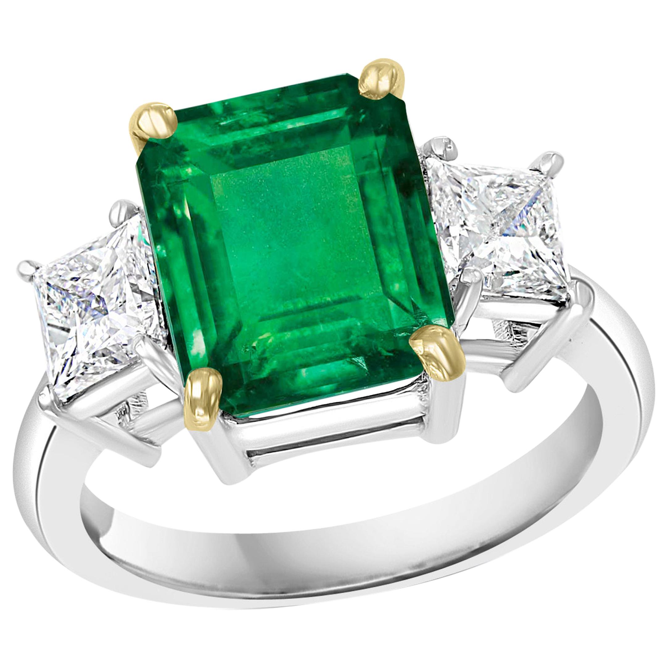 4.5 Carat Emerald Cut Colombian Emerald and 1.4 Carat Diamond 18 Karat Gold Ring For Sale