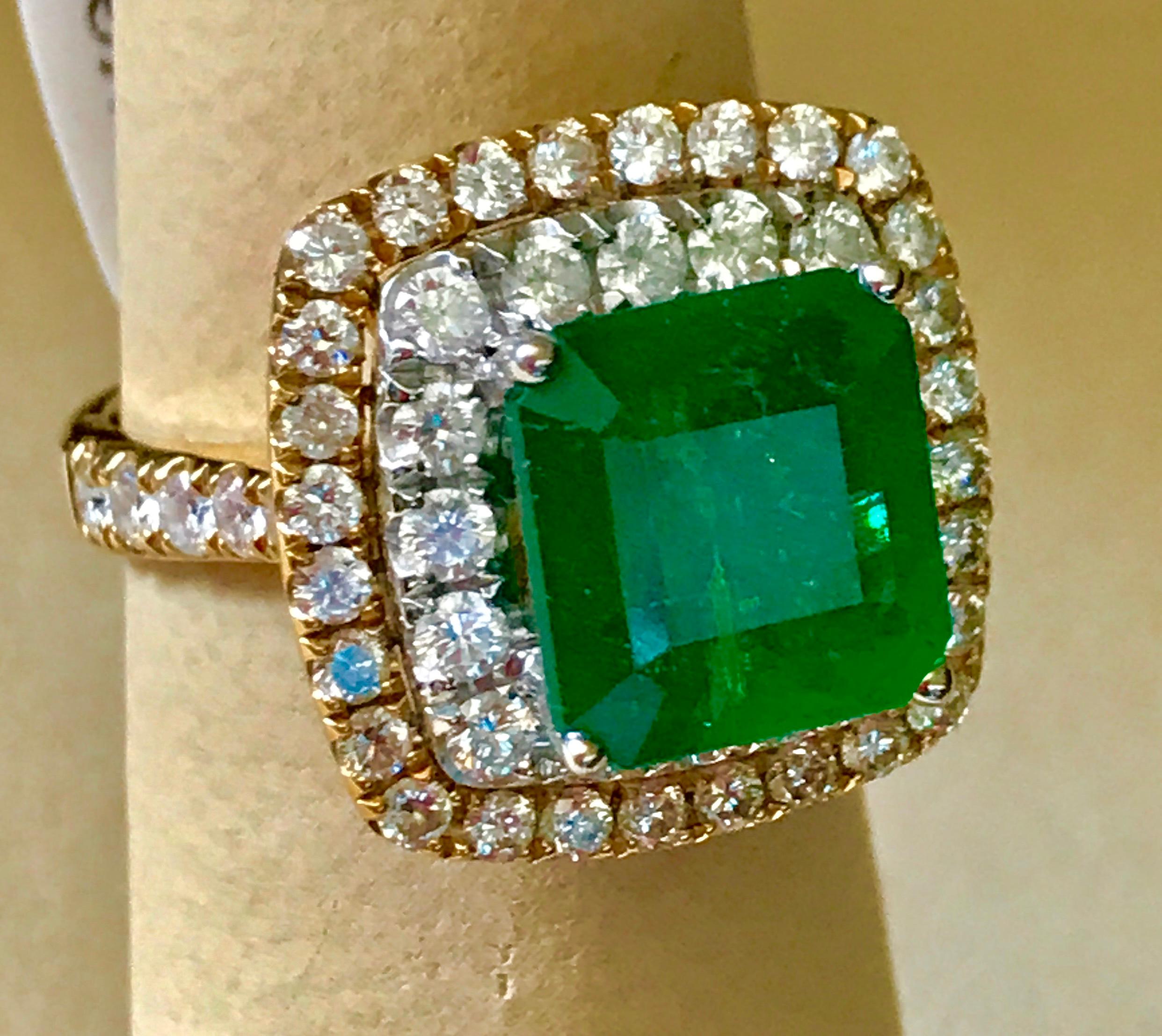 Women's 4.5 Carat Emerald Cut Colombian Emerald and Diamond Two-Tone 18 Karat Gold Ring