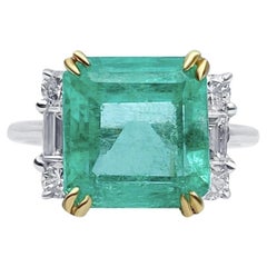 Anello con smeraldo colombiano da 4,5 carati e taglio smeraldo in oro bianco e giallo da 18 ct.