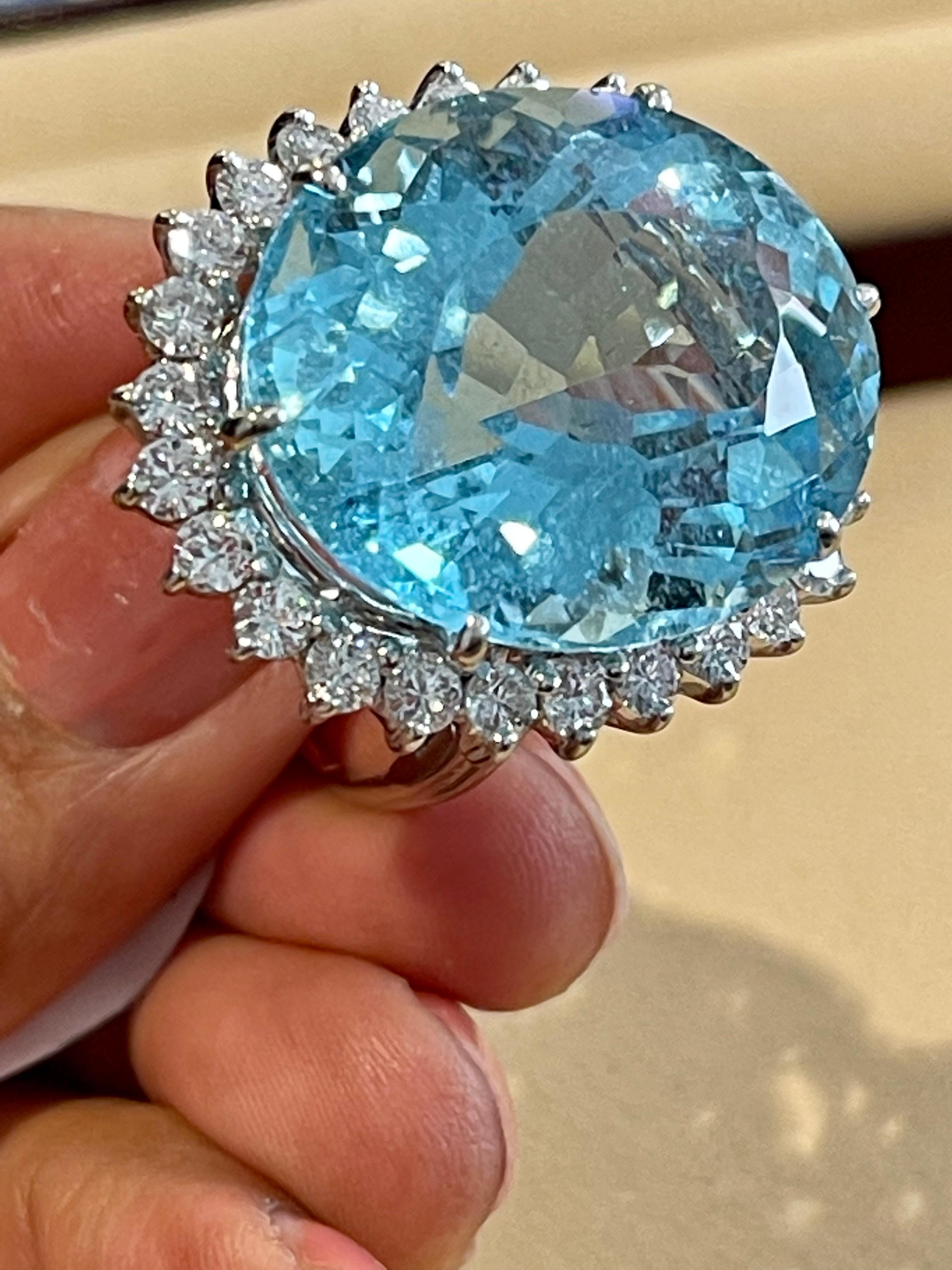 45 Carat Natural Aquamarine and Diamond Cocktail Ring 14 Karat Gold, Estate For Sale 1