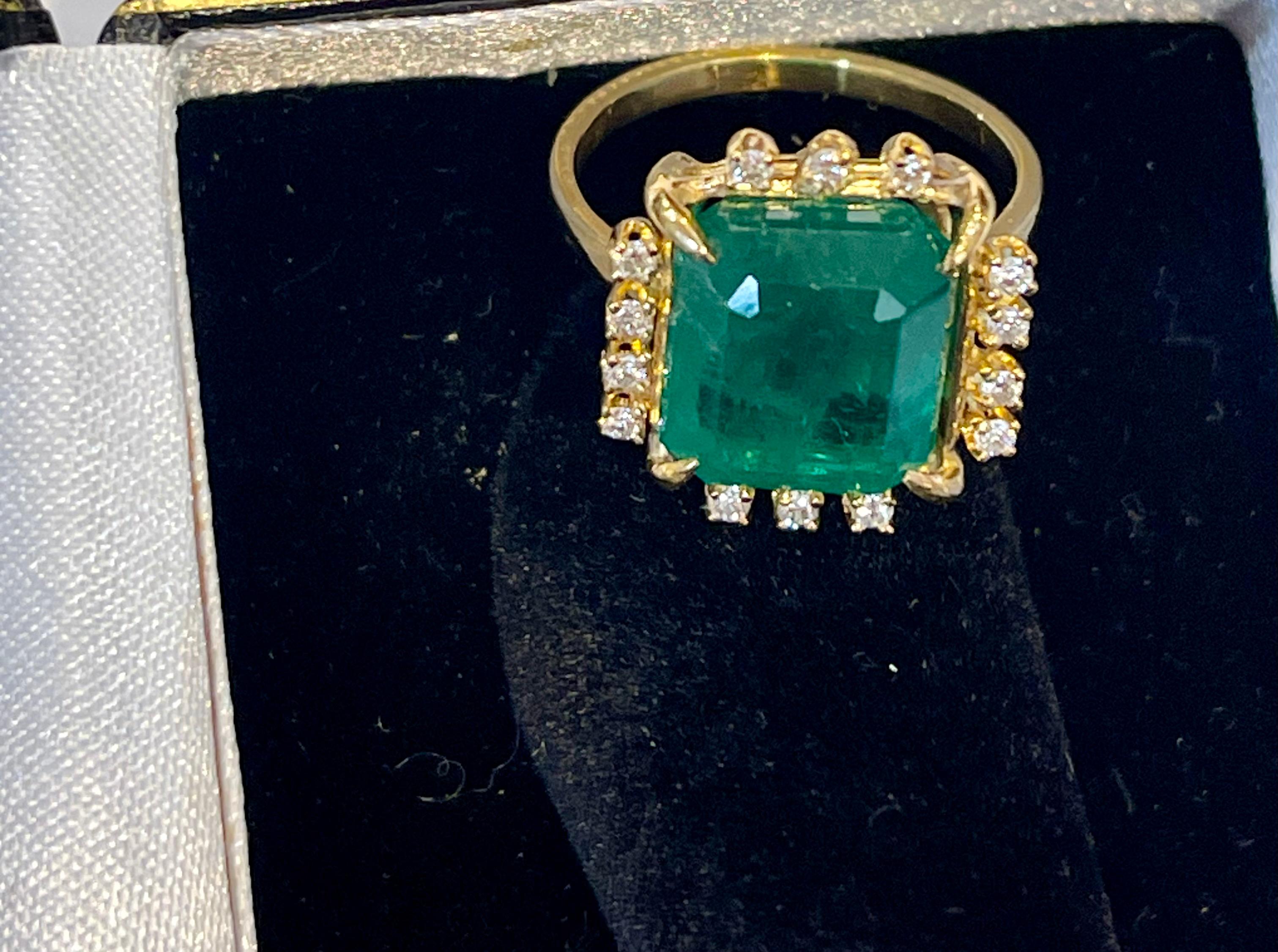 4.5 Carat Natural Emerald Cut Emerald & 0.35 Ct Diamond Ring 14 Kt Yellow Gold 7