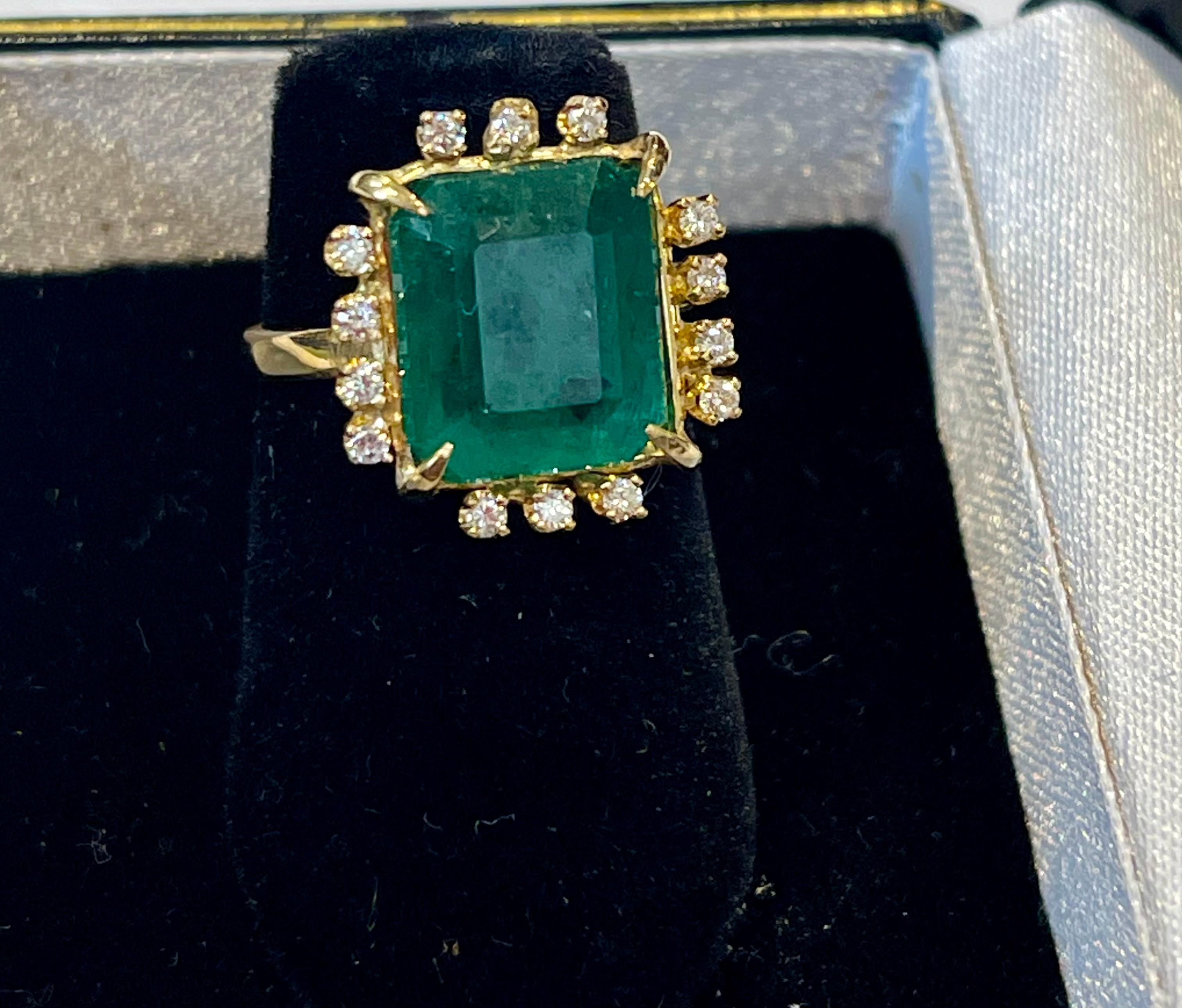 4.5 Carat Natural Emerald Cut Emerald & 0.35 Ct Diamond Ring 14 Kt Yellow Gold 9