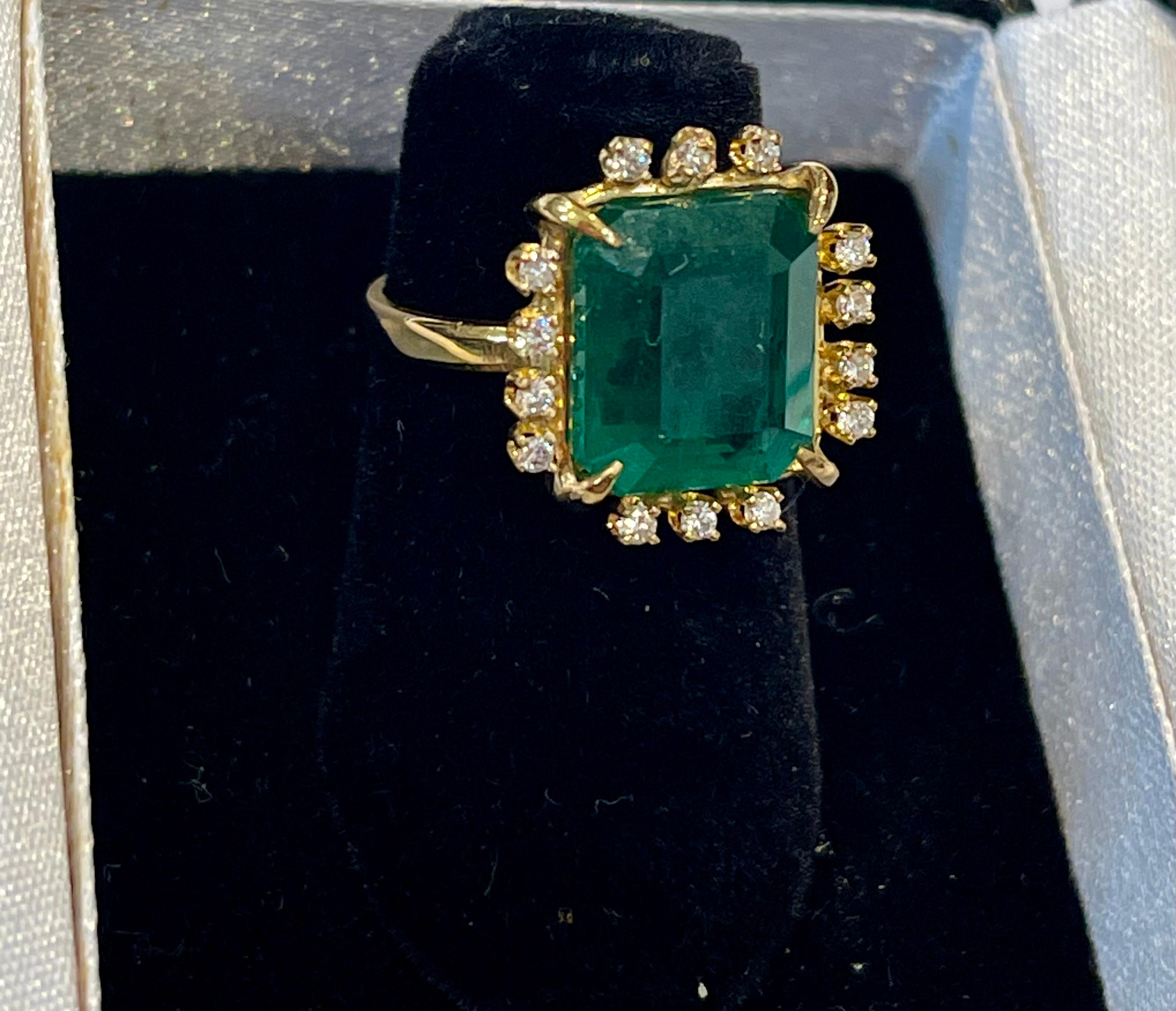 4.5 Carat Natural Emerald Cut Emerald & 0.35 Ct Diamond Ring 14 Kt Yellow Gold 10