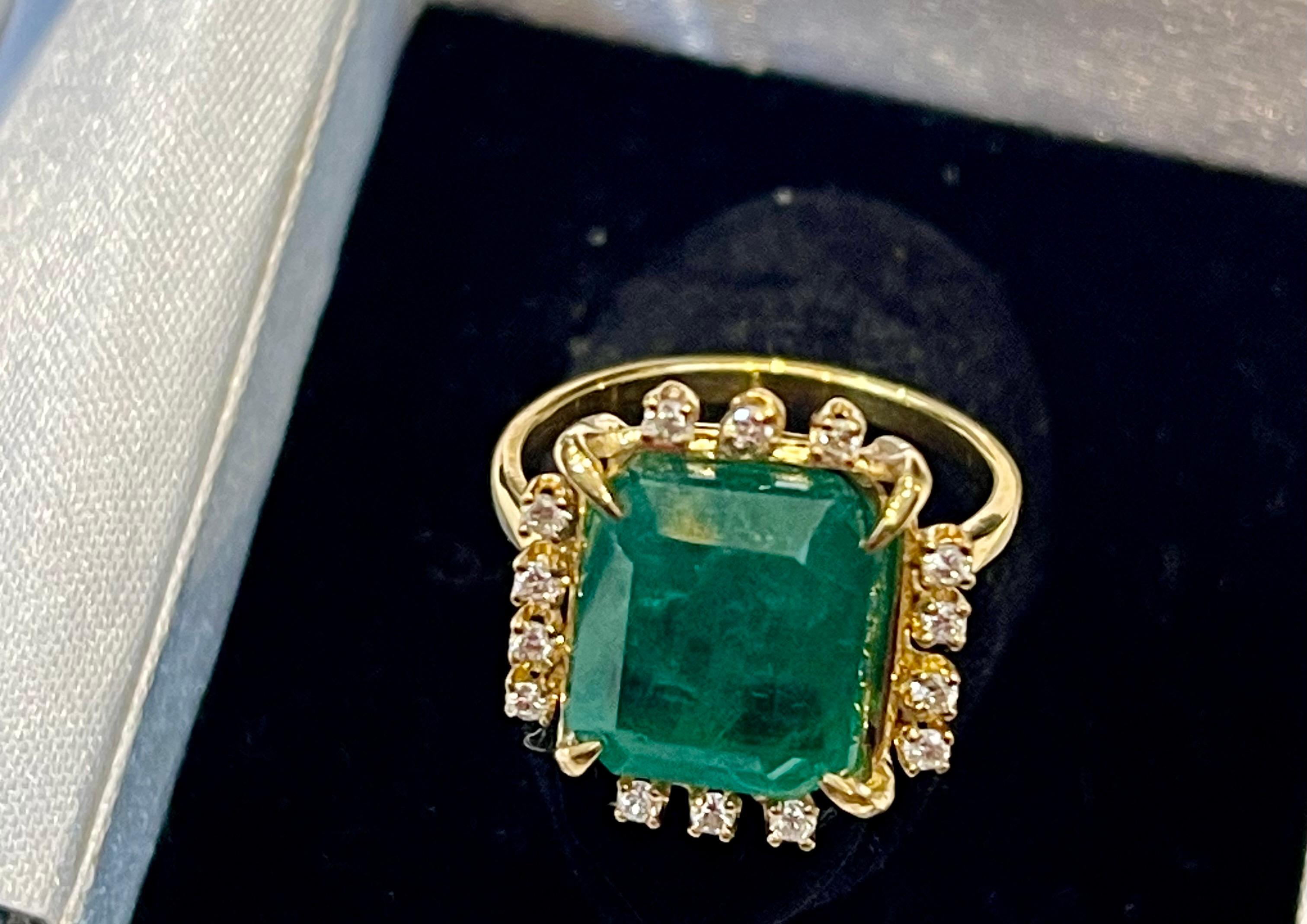 4.5 Carat Natural Emerald Cut Emerald & 0.35 Ct Diamond Ring 14 Kt Yellow Gold 12