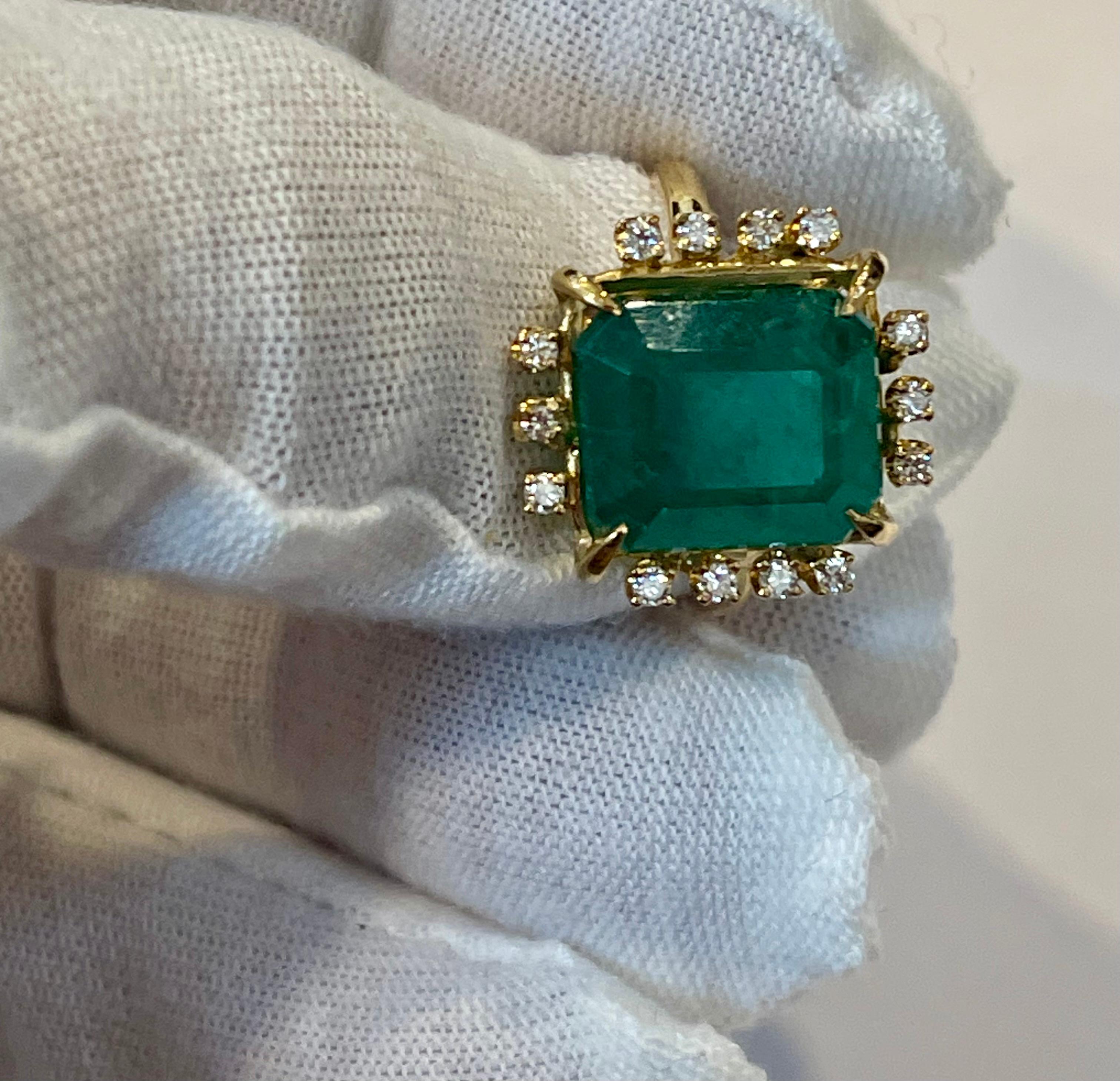 4.5 Carat Natural Emerald Cut Emerald & 0.35 Ct Diamond Ring 14 Kt Yellow Gold 2