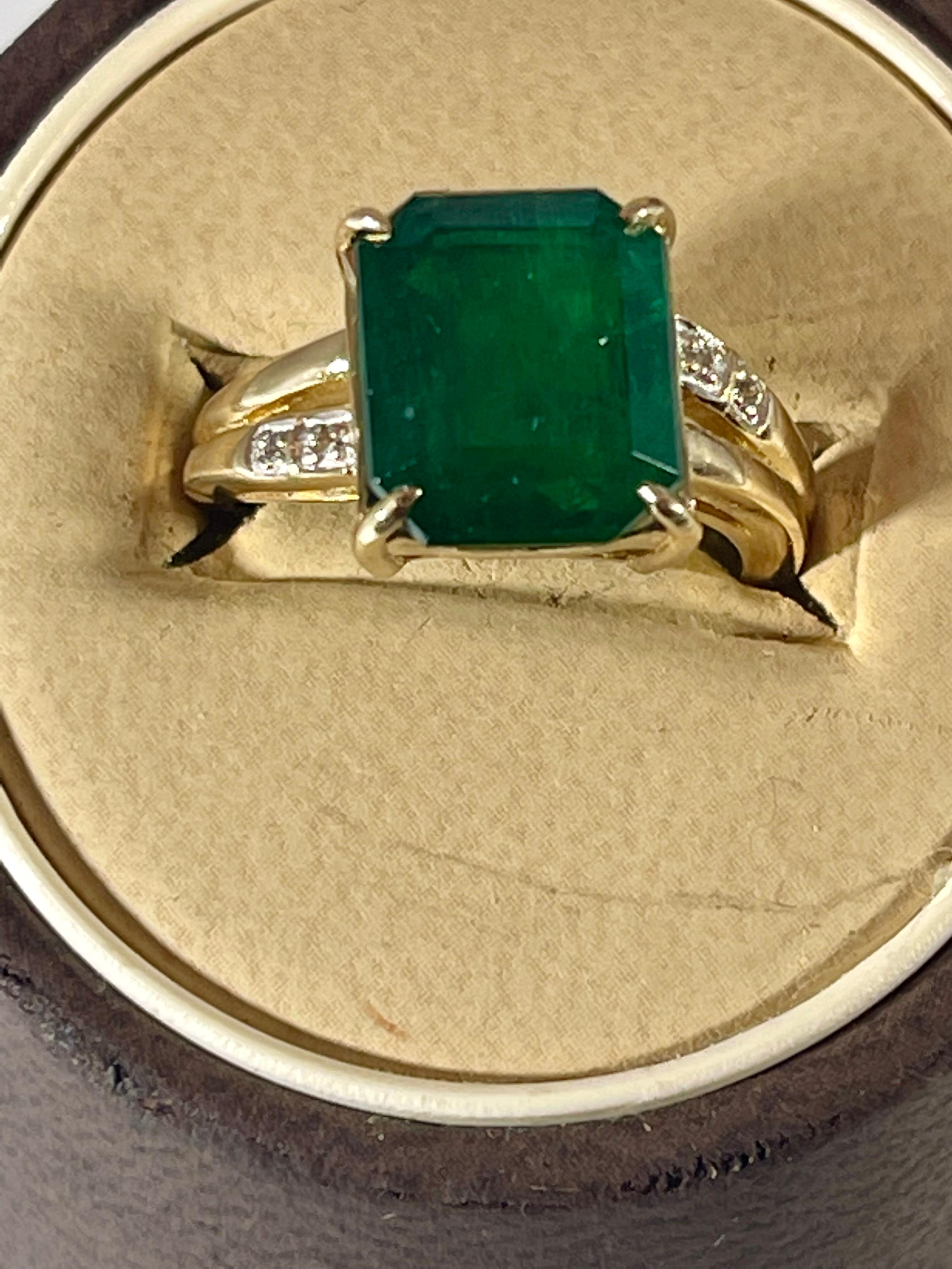 4.5 Carat Natural Emerald Cut Emerald Ring 14 Karat Yellow Gold 4