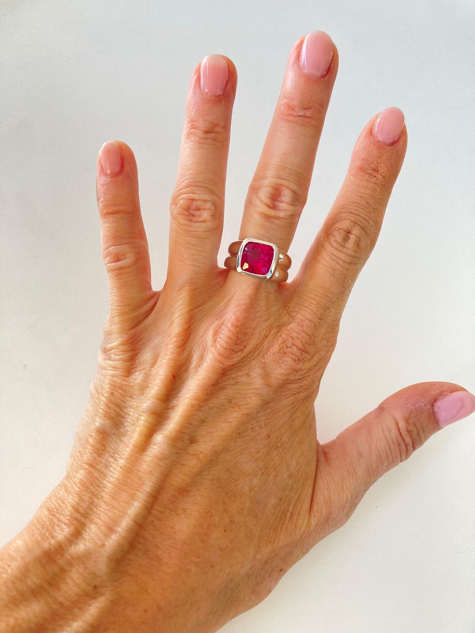 4.5 Carat Pink Tourmaline 18Kt White Gold Ring In New Condition For Sale In Los Angeles, CA