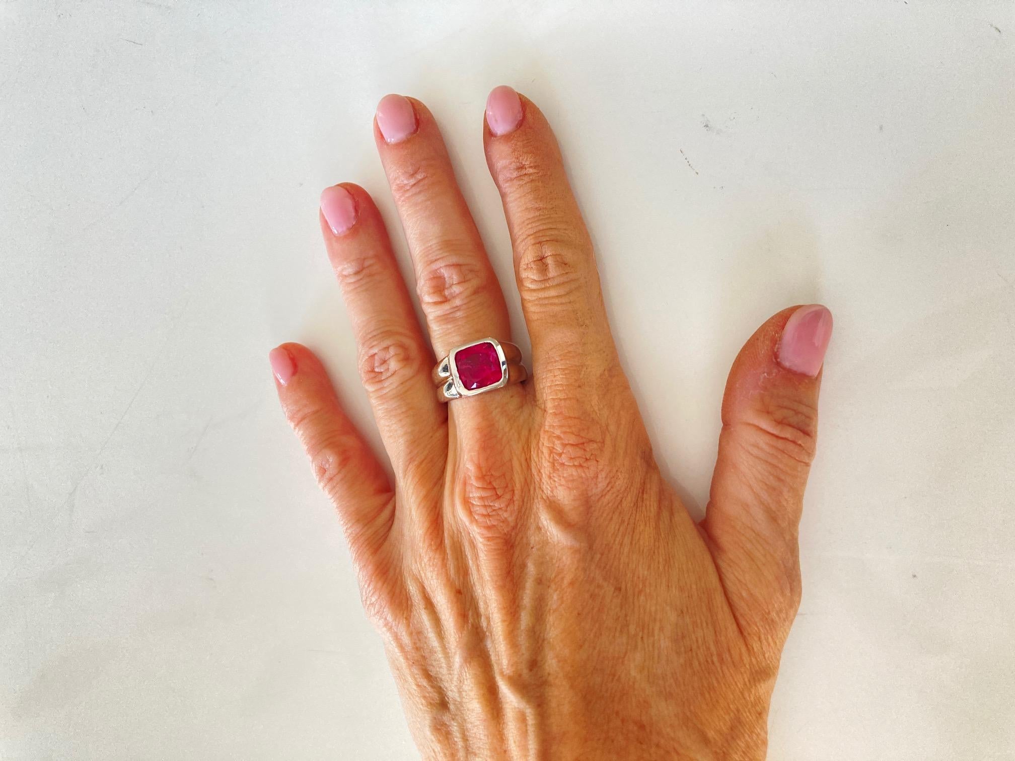 Women's or Men's 4.5 Carat Pink Tourmaline 18Kt White Gold Ring For Sale