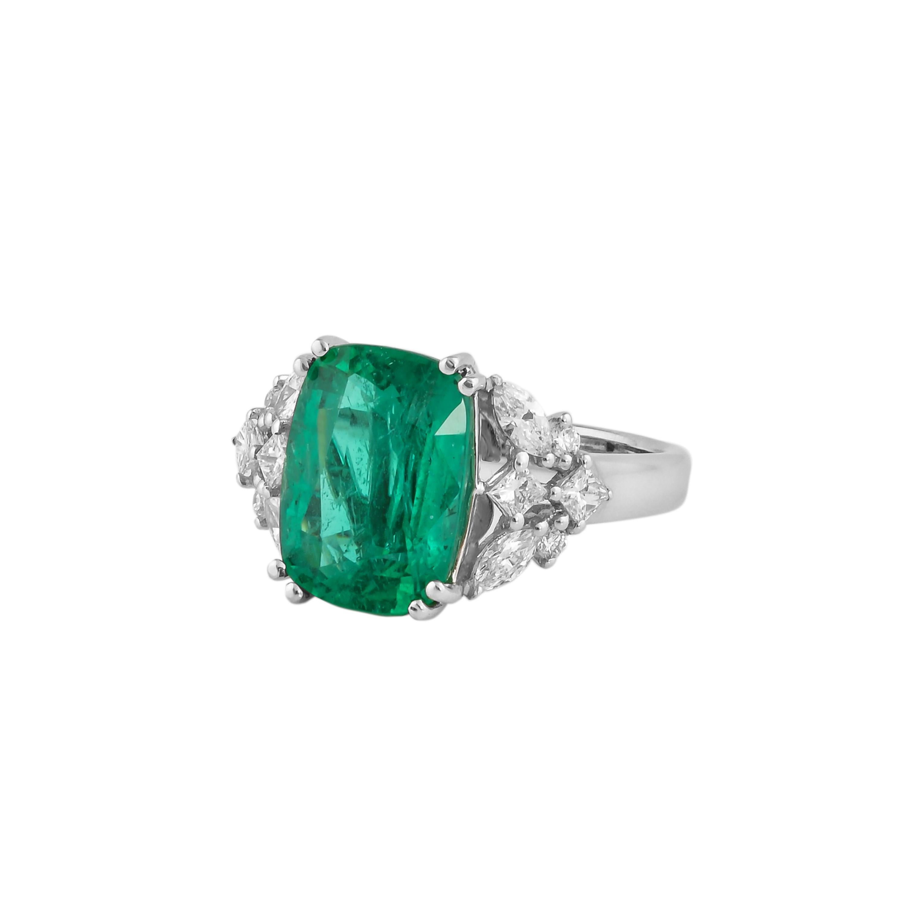 GRS Certified 4.5 Carat Zambian Emerald and Diamond Ring in 18 Karat ...