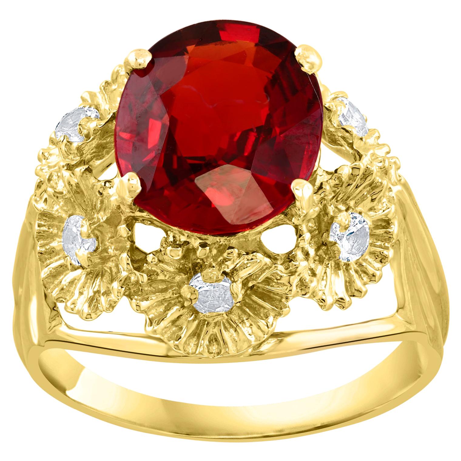 Anillo de oro amarillo de 18 quilates con granate espesartita natural de 4,5 quilates y diamantes