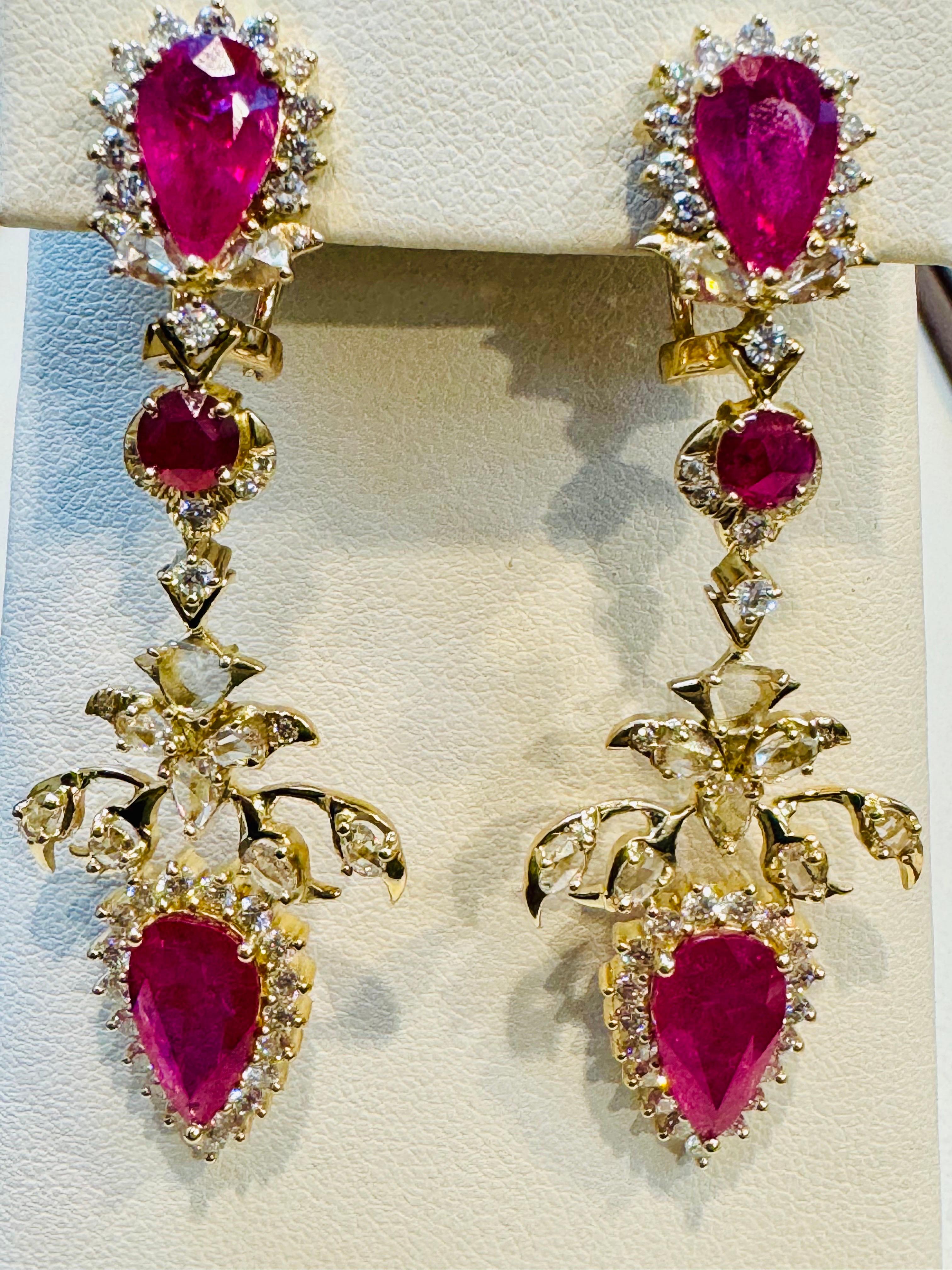 45 Ct Pear Cut Ruby & 22 Ct Rose cut Diamond Necklace Suite 18 Kt Gold, Bridal For Sale 6