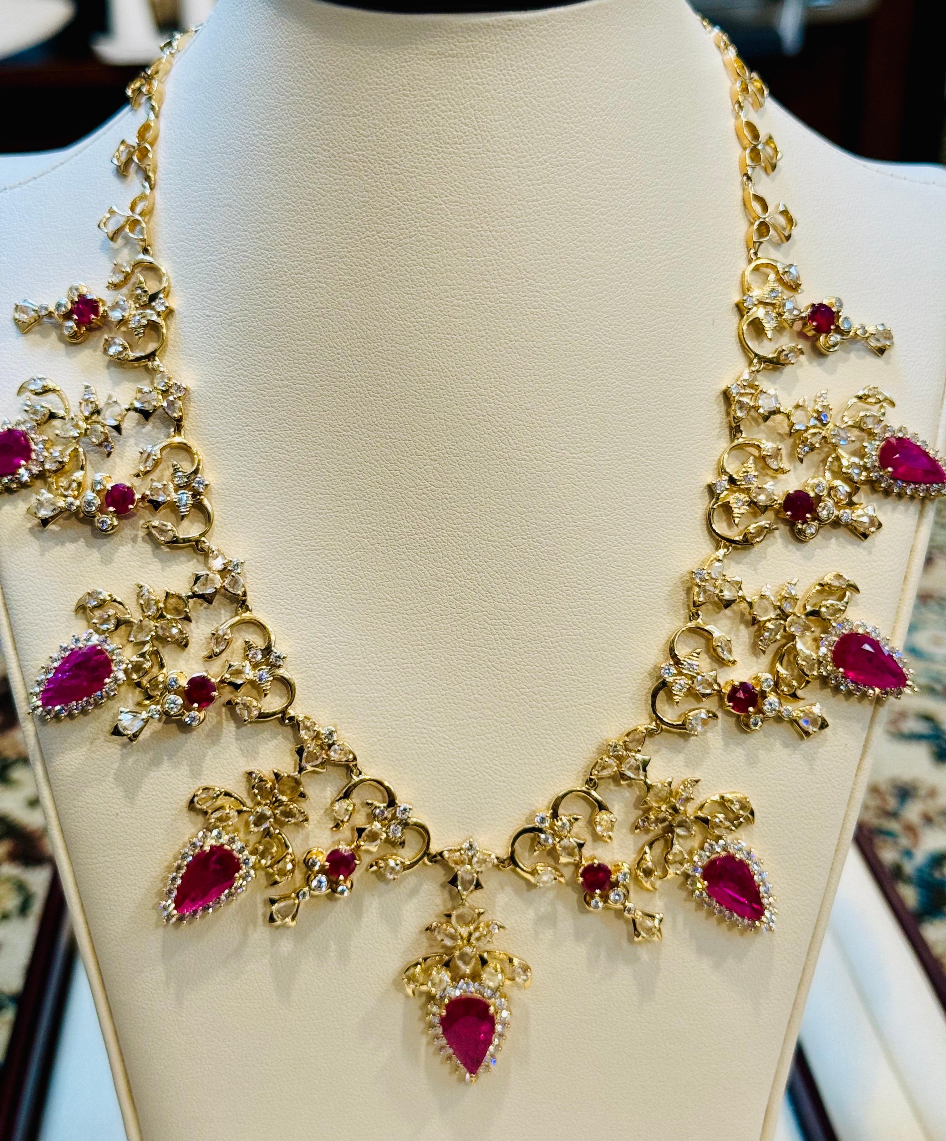 45 Ct Pear Cut Ruby & 22 Ct Rose cut Diamond Necklace Suite 18 Kt Gold, Bridal For Sale 8