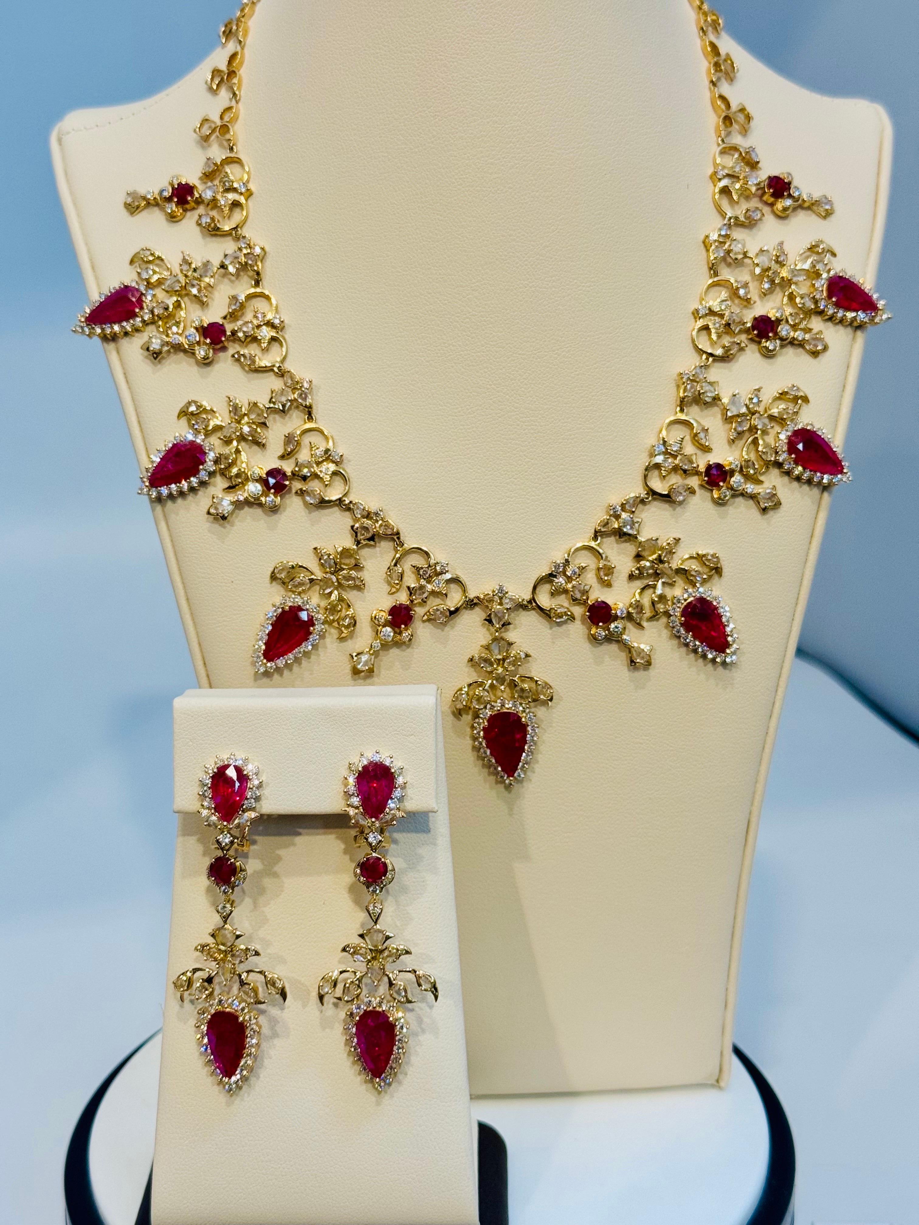 45 Ct Pear Cut Ruby & 22 Ct Rose cut Diamond Necklace Suite 18 Kt Gold, Bridal For Sale 10